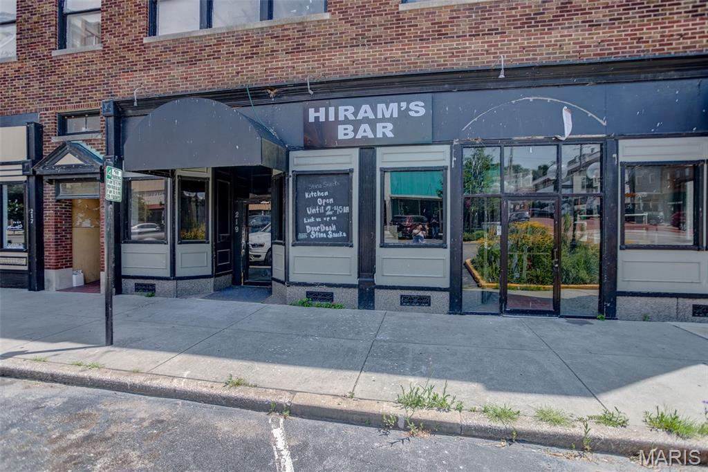 215 W 3rd Street