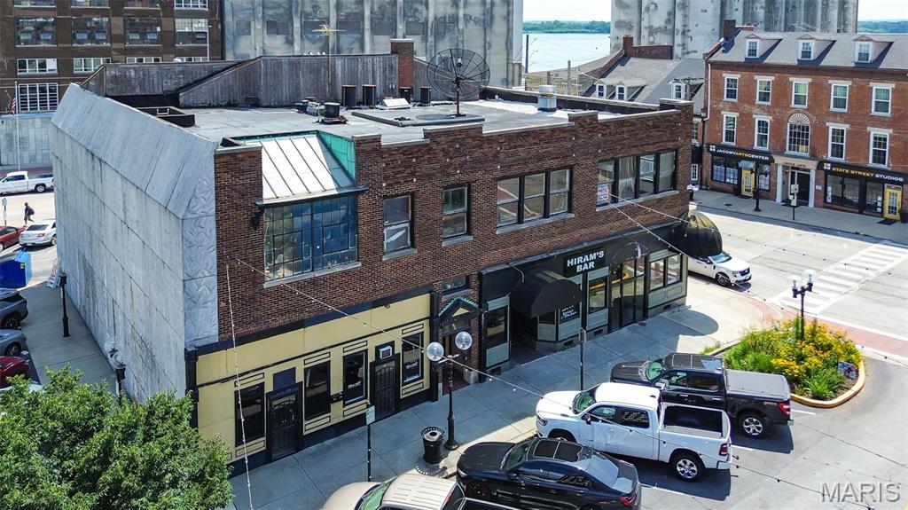 215 W 3rd Street