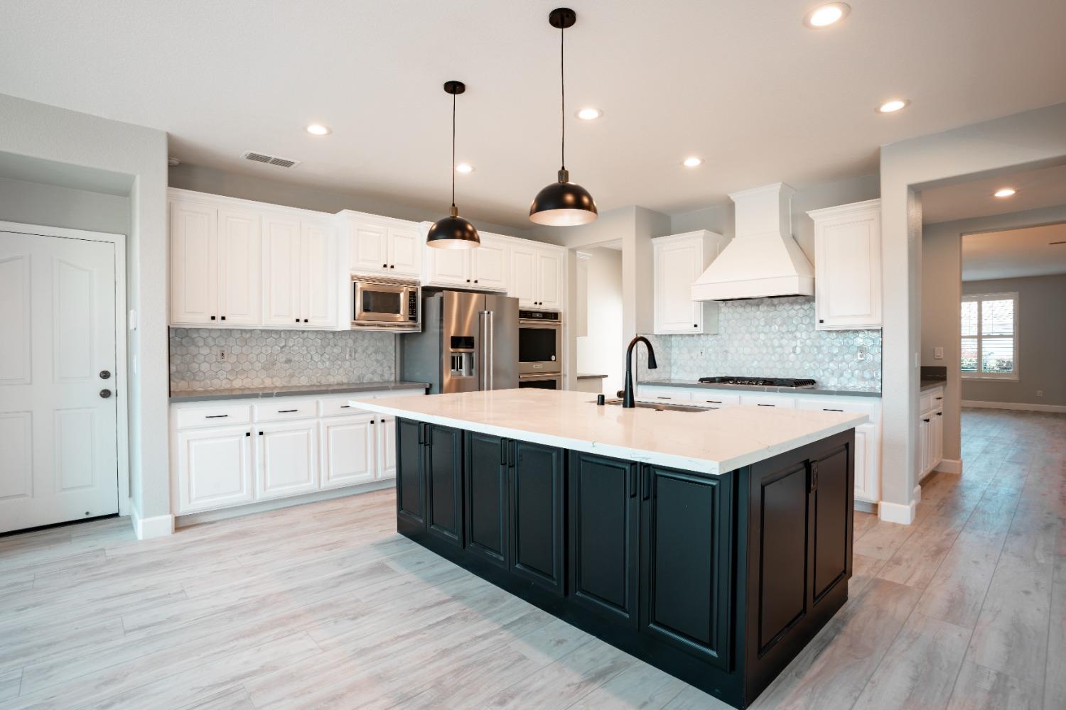 3421 Black Oak Drive