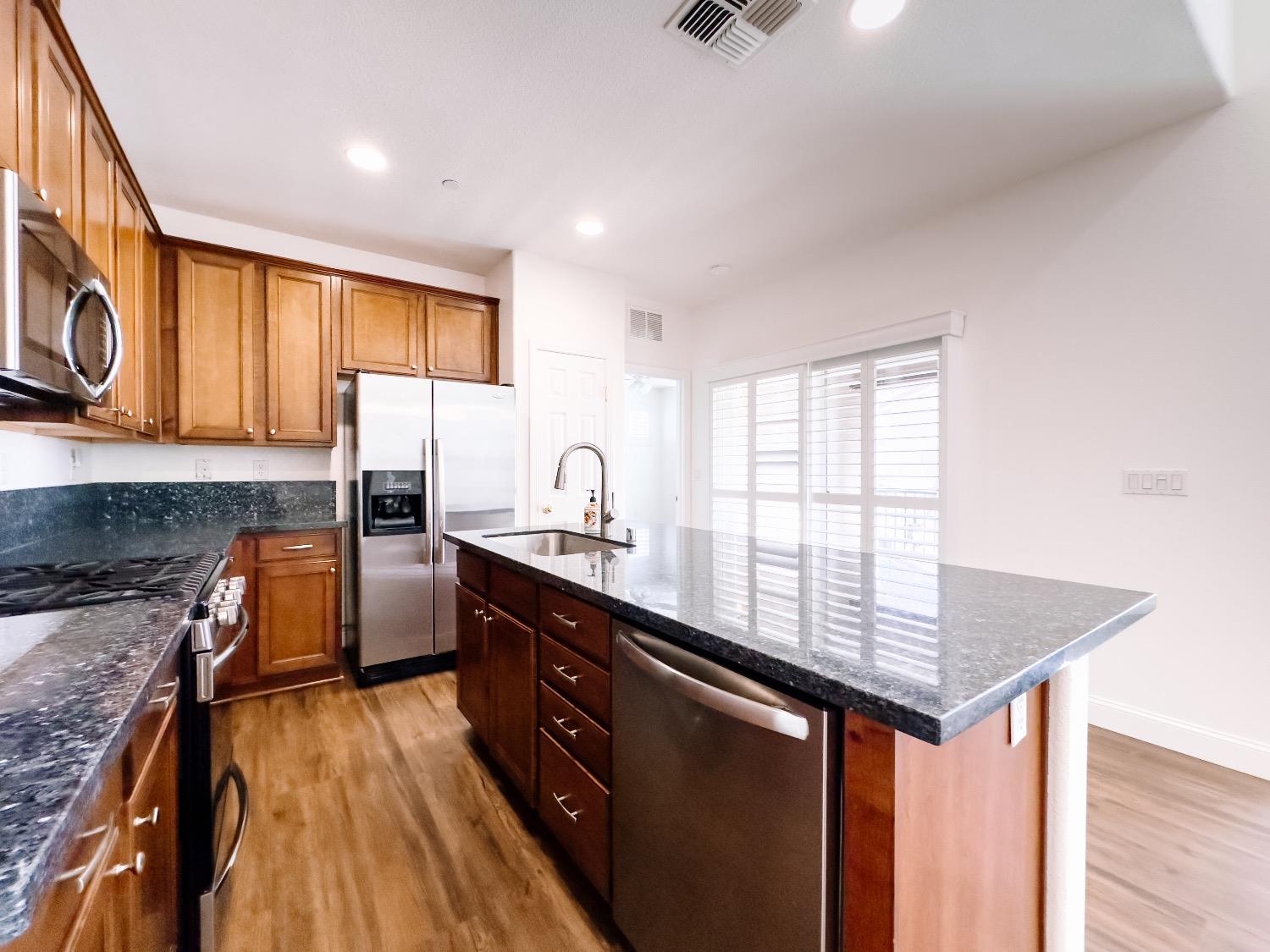 3010 Sierra View Circle 1
