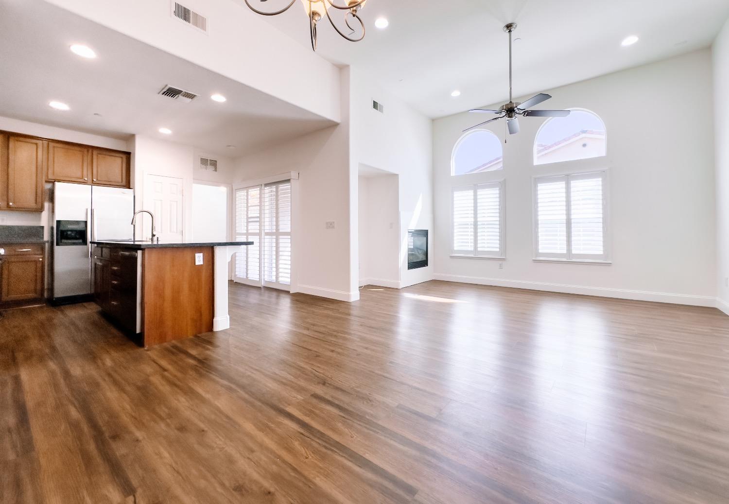 3010 Sierra View Circle 1