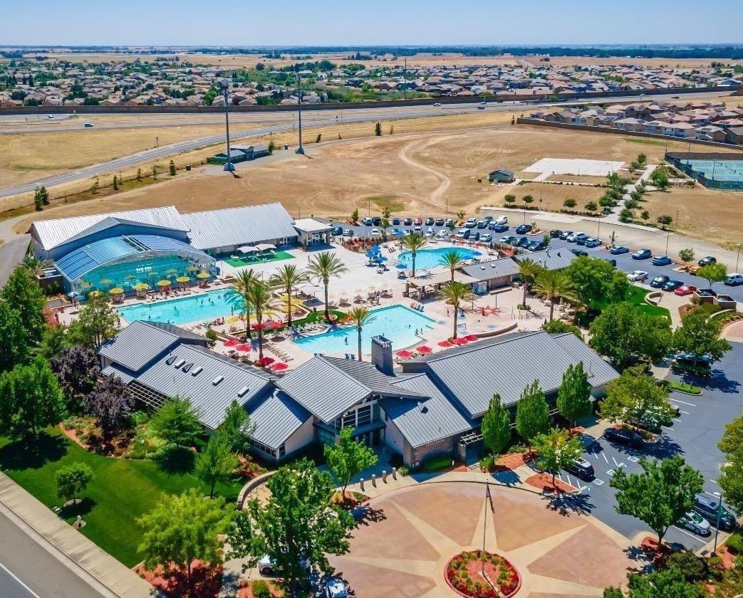 3010 Sierra View Circle 1