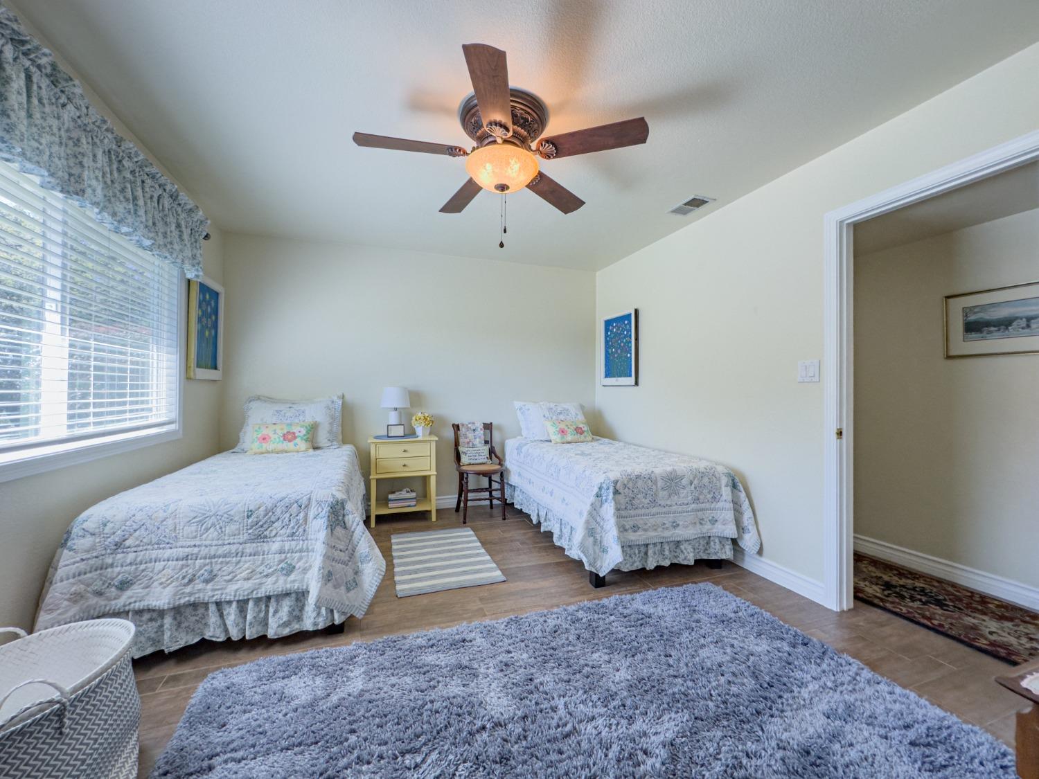 2880 Candlelite Drive