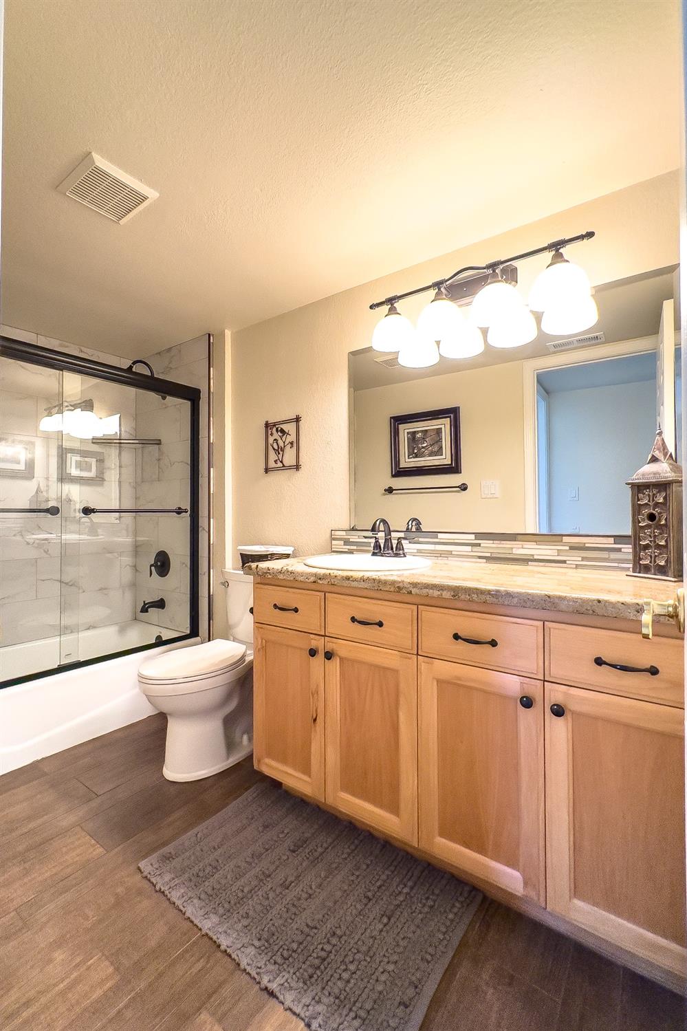 2880 Candlelite Drive