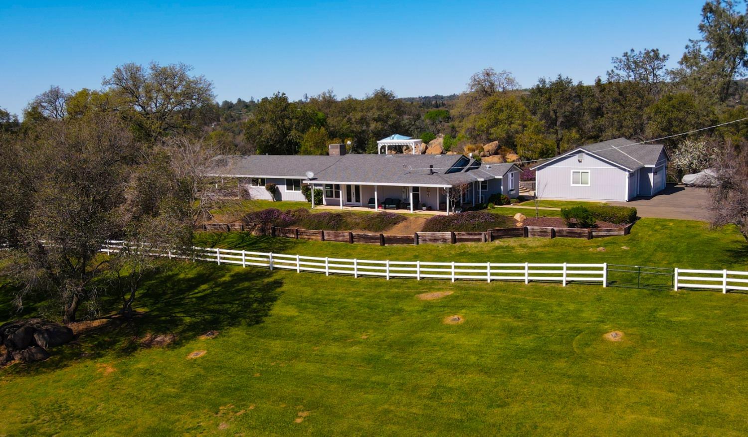 2880 Candlelite Drive