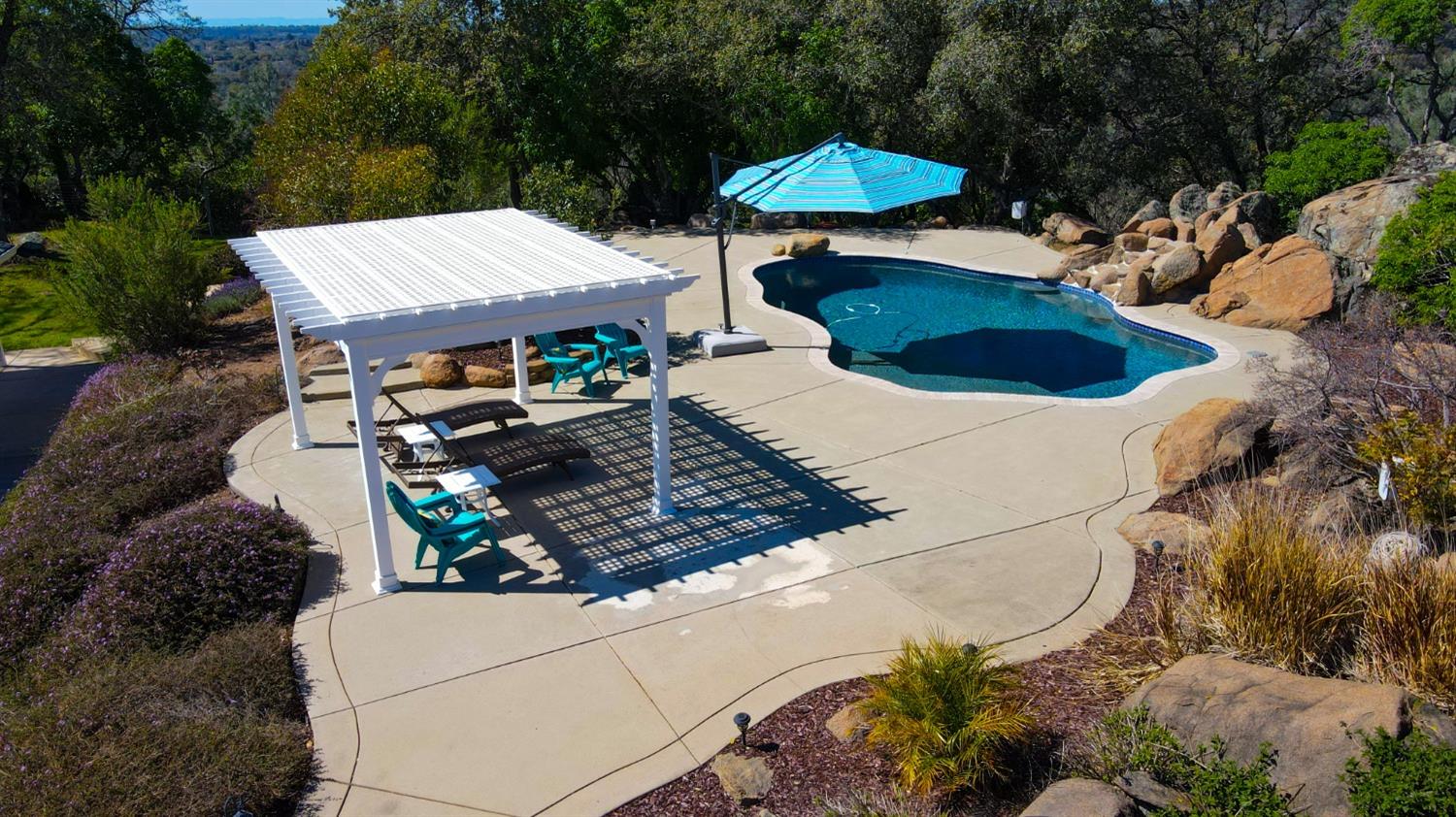 2880 Candlelite Drive