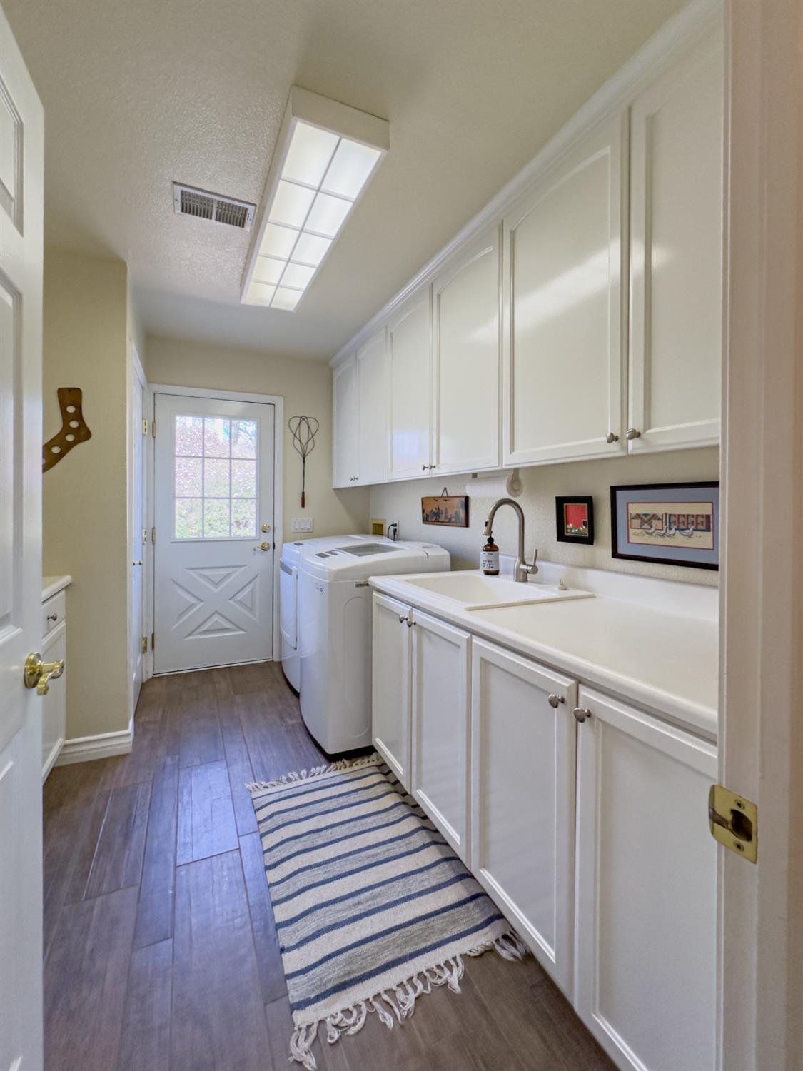 2880 Candlelite Drive