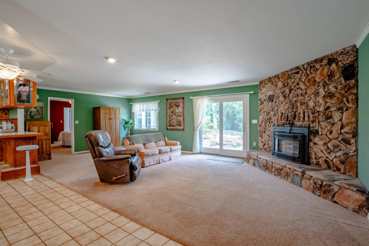 4080 Louis Court