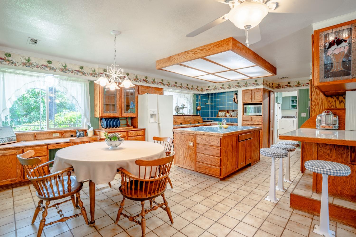 4080 Louis Court