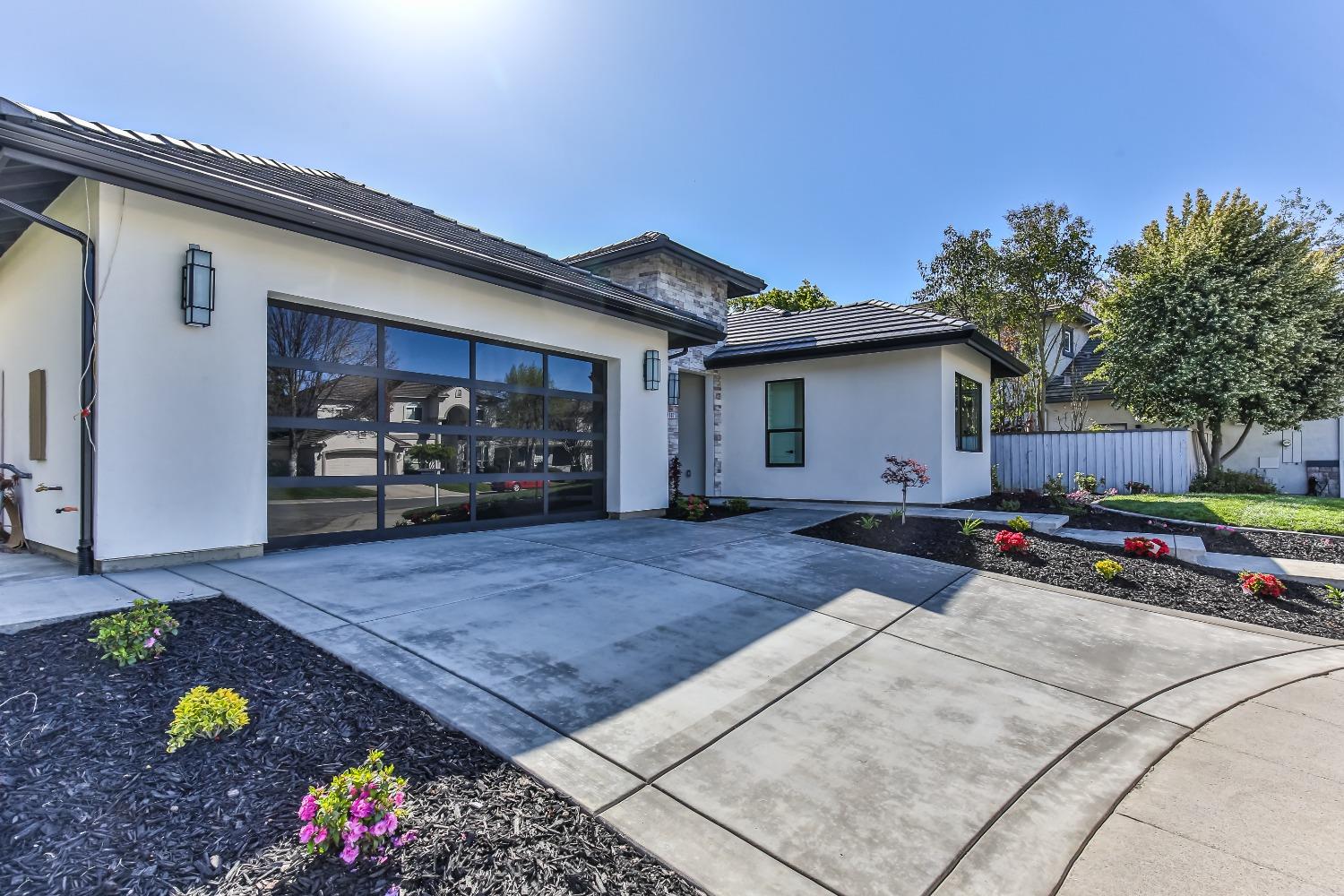 7607 Northland Drive