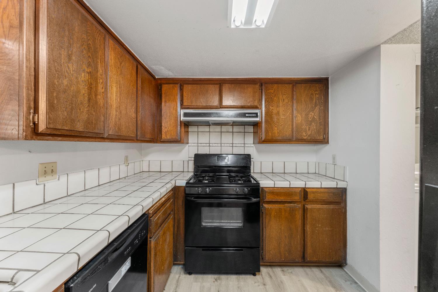 5907 Casa Alegre