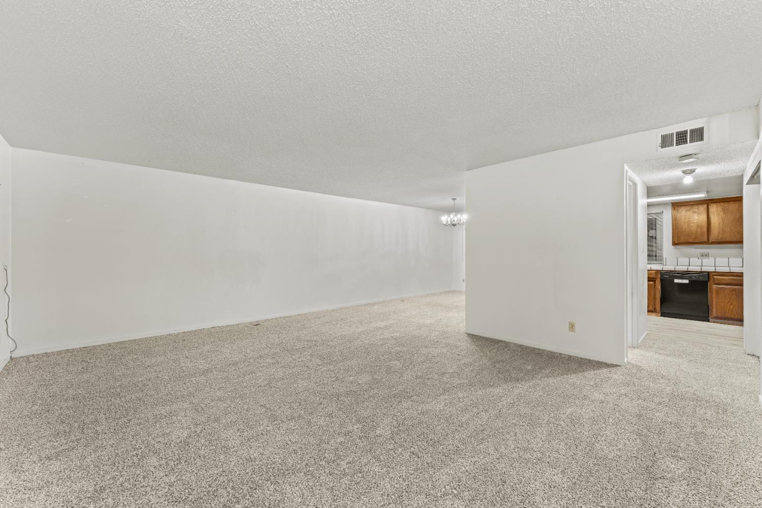 5907 Casa Alegre