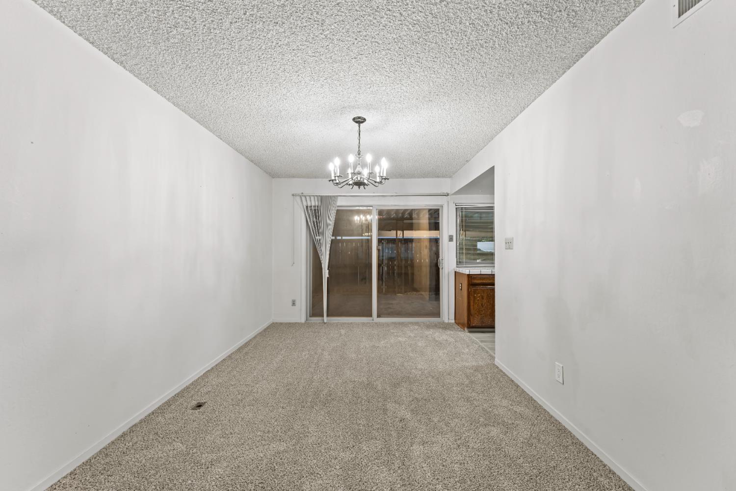 5907 Casa Alegre