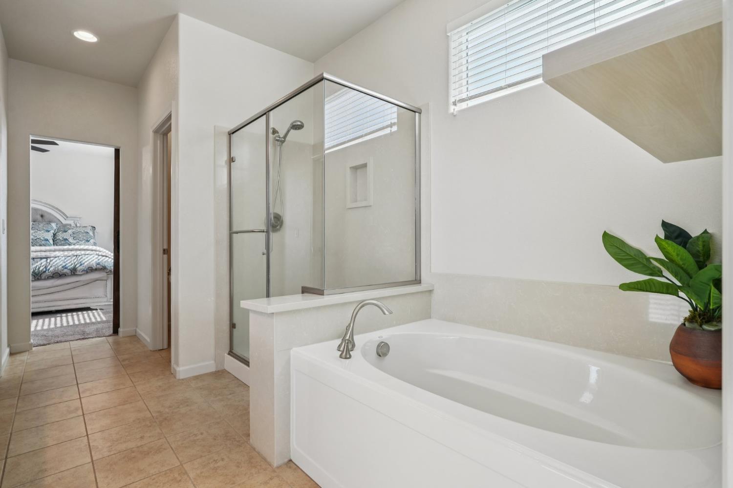 5121 Glenwood Springs Way