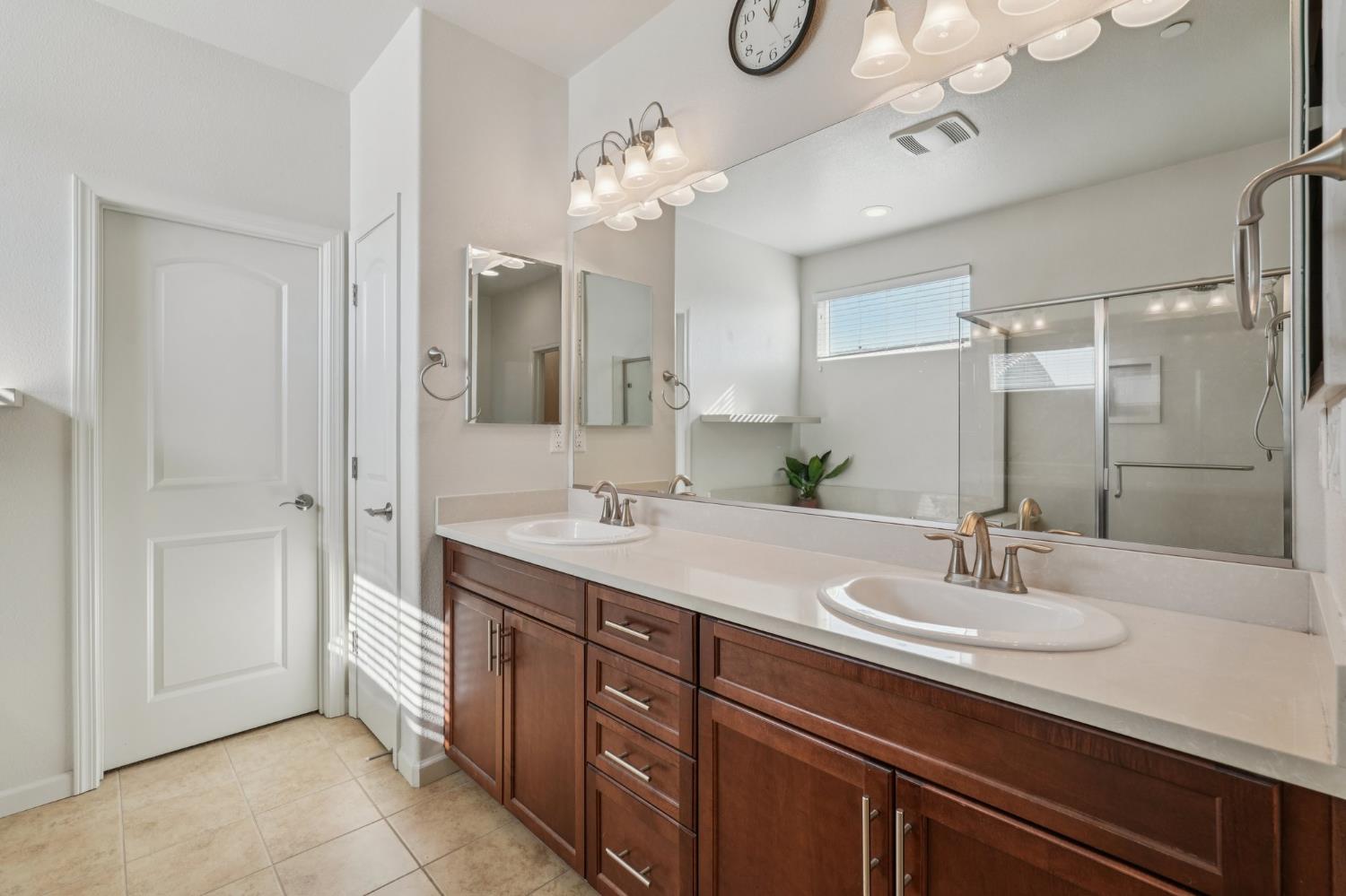 5121 Glenwood Springs Way