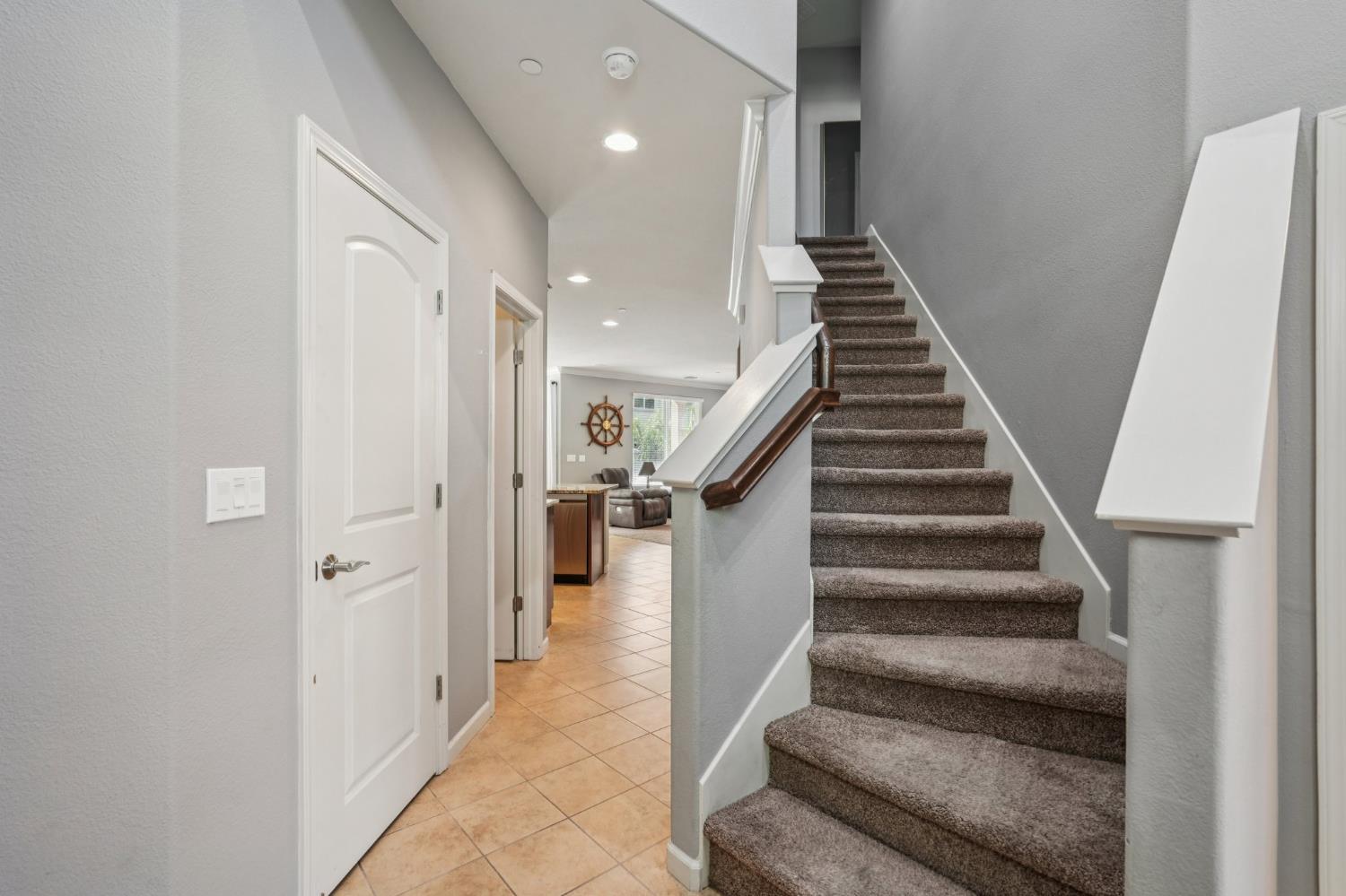 5121 Glenwood Springs Way