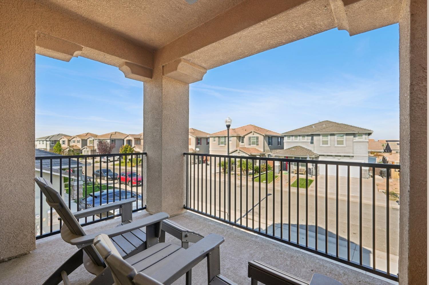 5121 Glenwood Springs Way