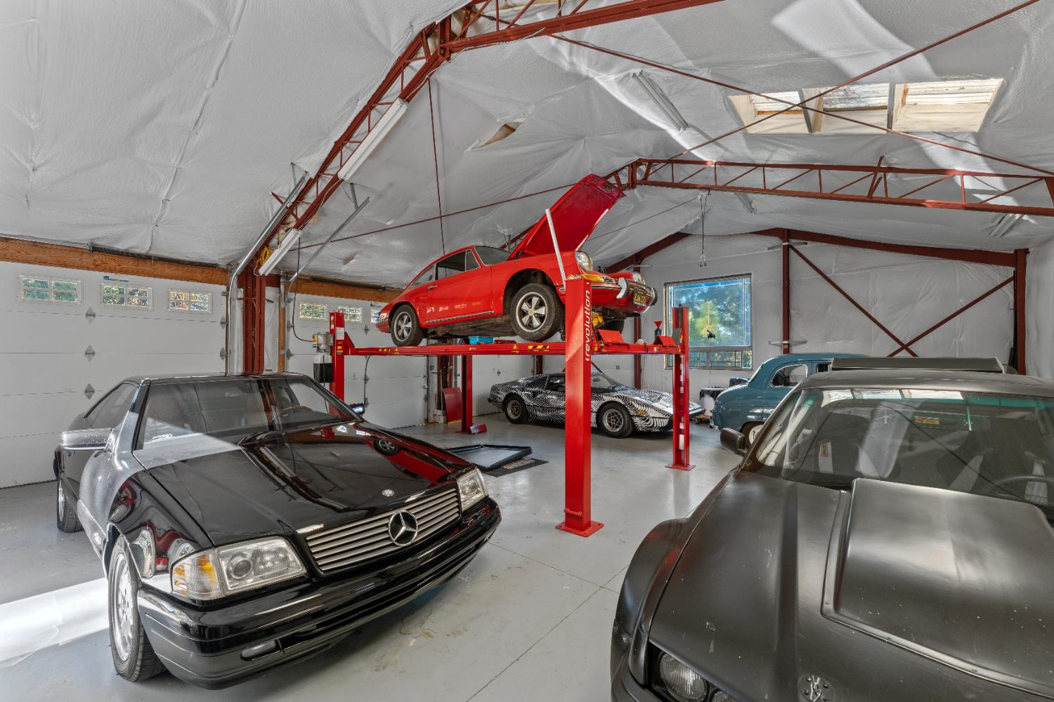 17833 Country Circle