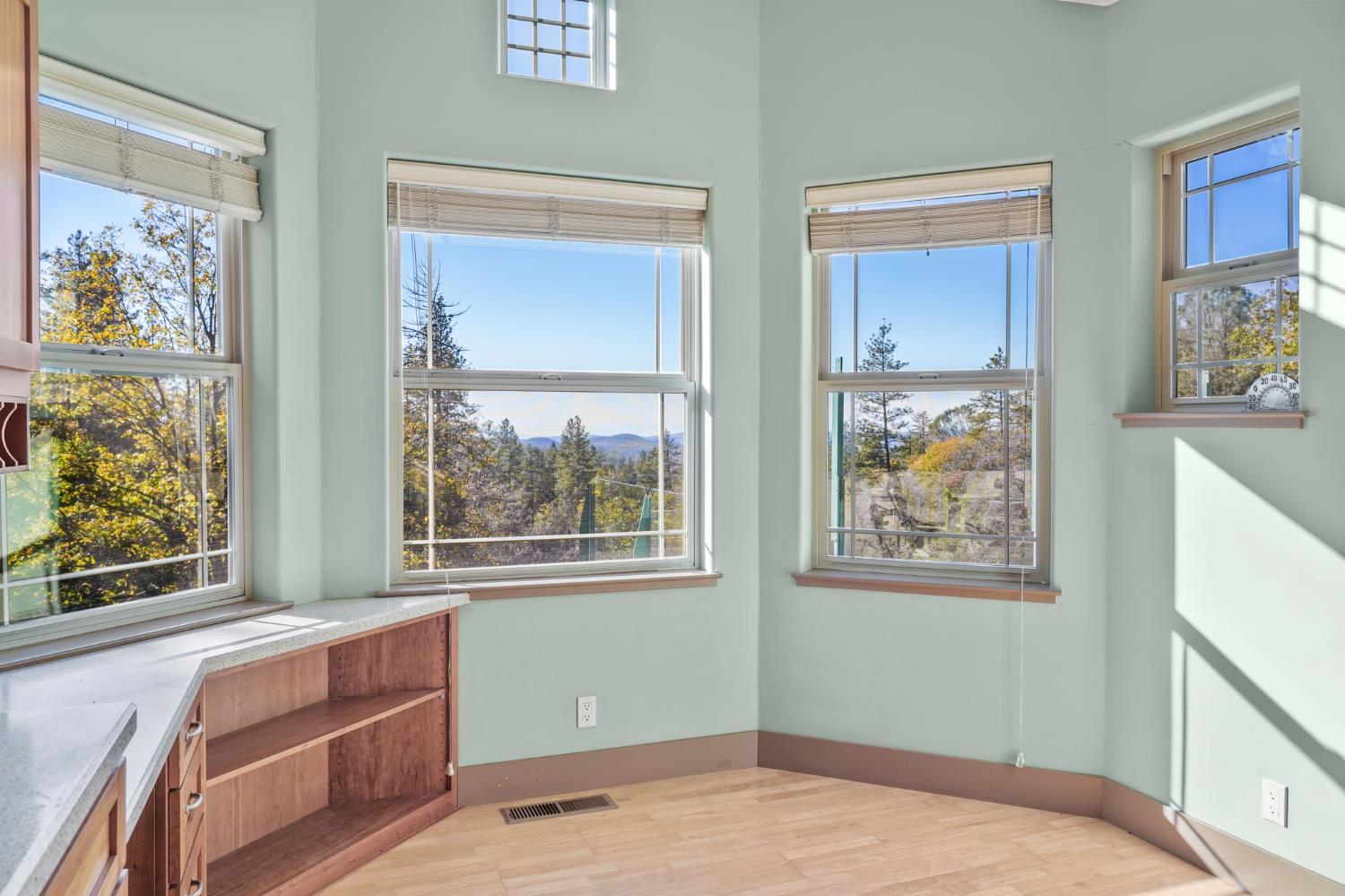 17833 Country Circle