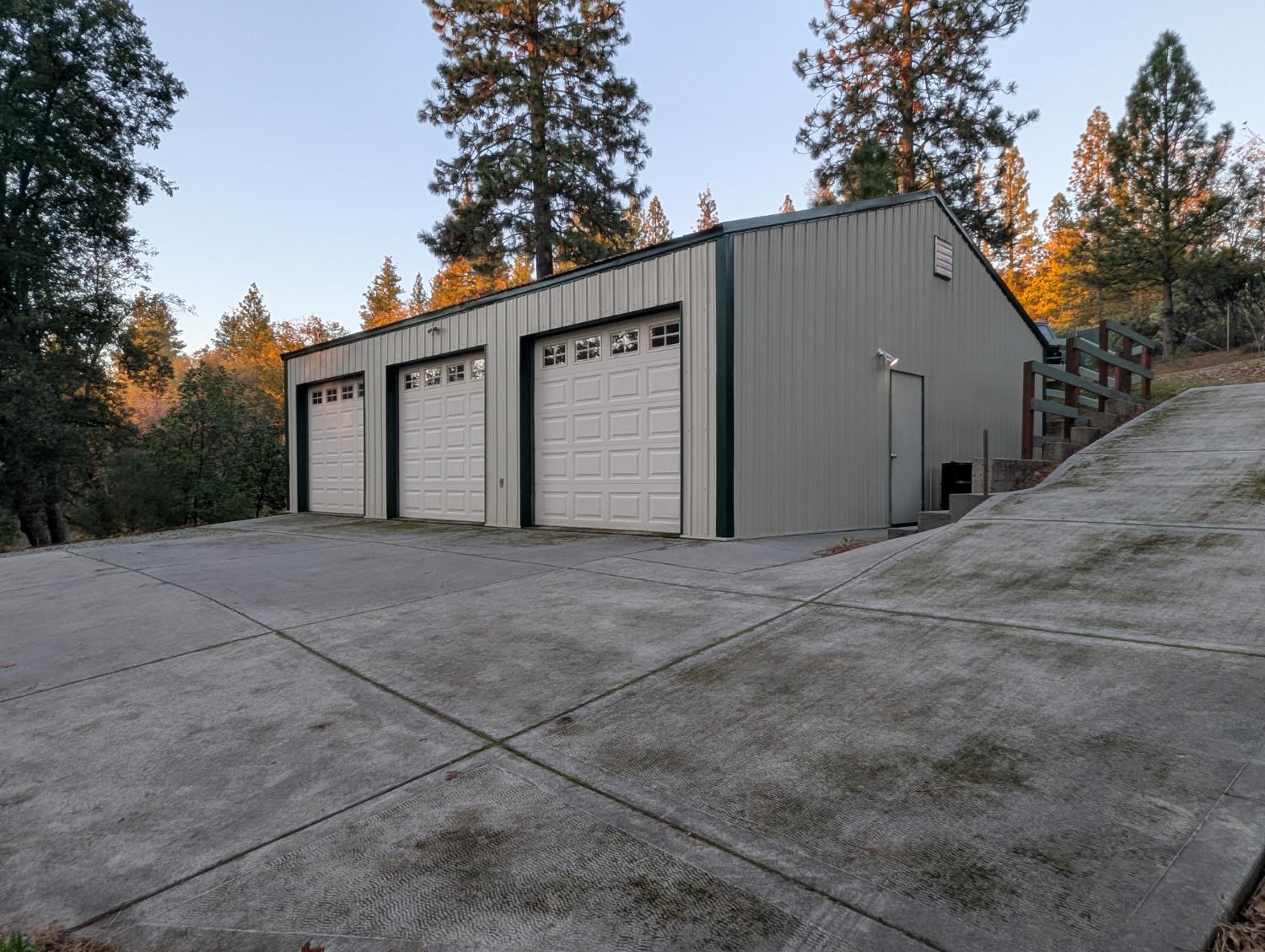 17833 Country Circle