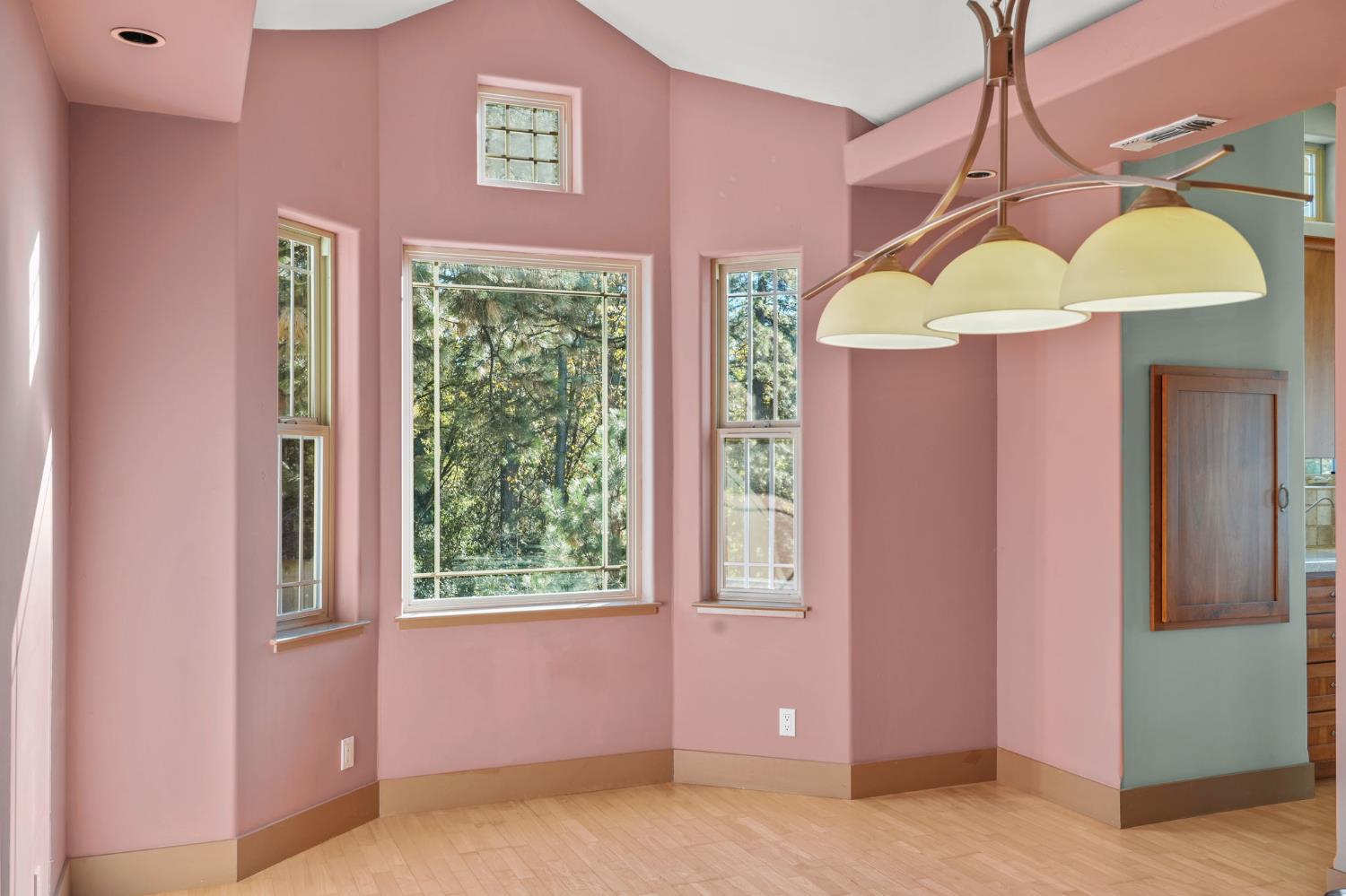 17833 Country Circle