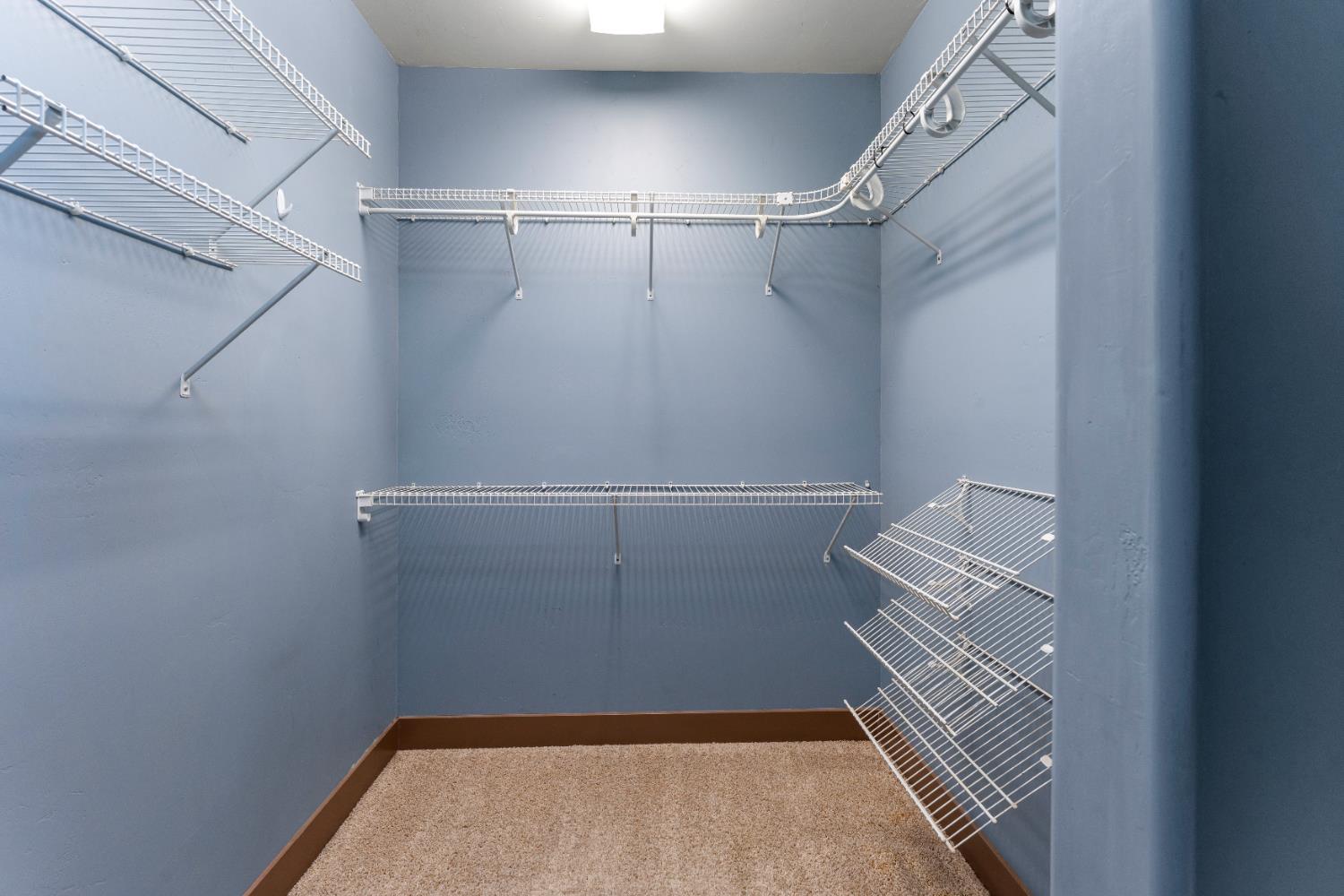 17833 Country Circle