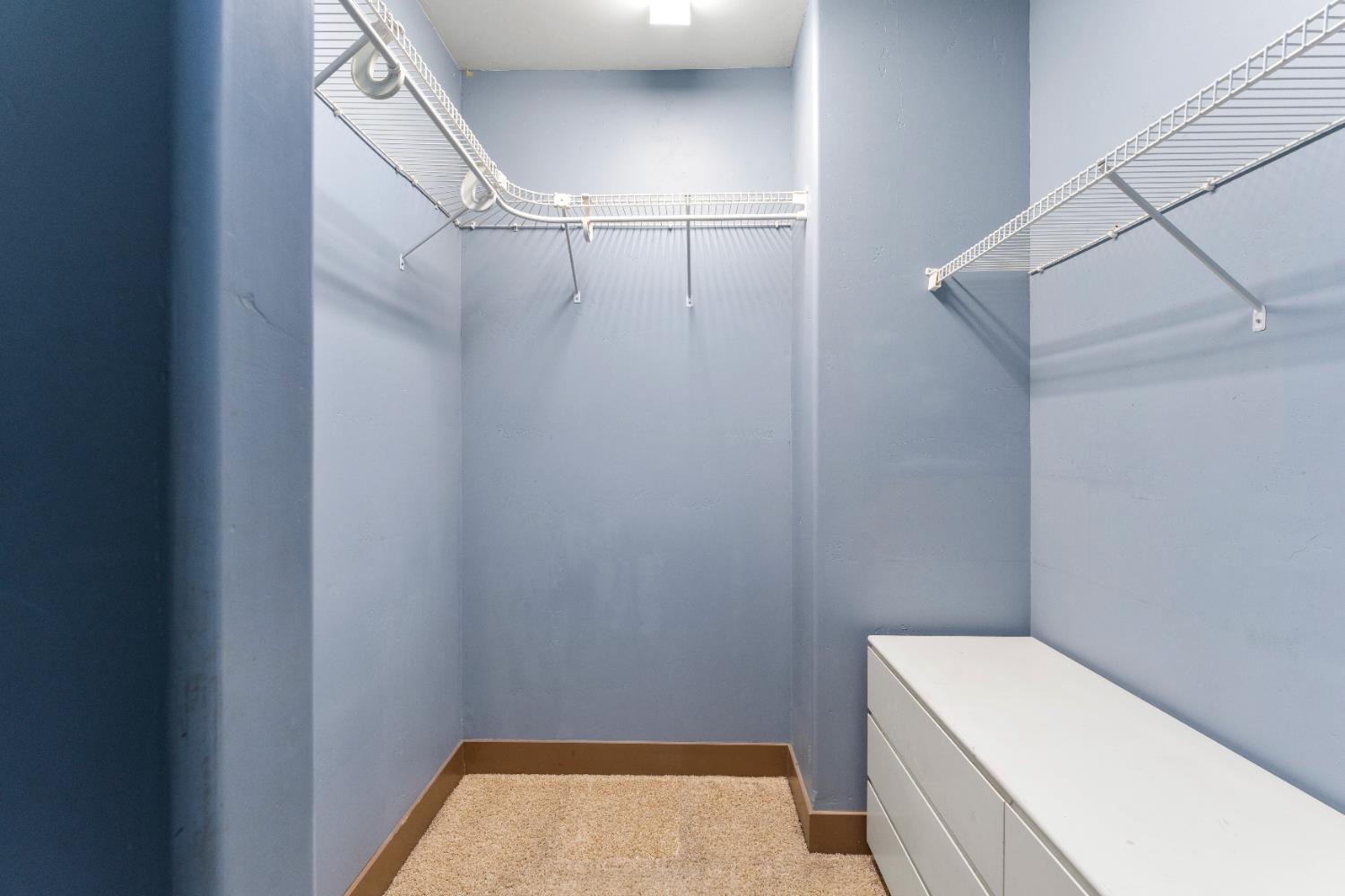 17833 Country Circle