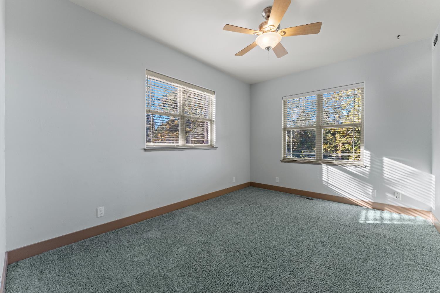 17833 Country Circle