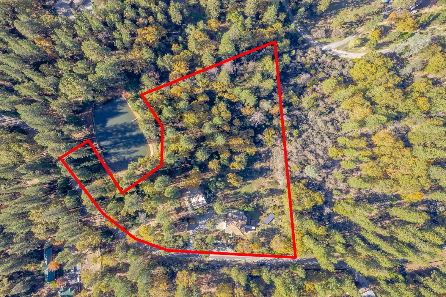 17833 Country Circle