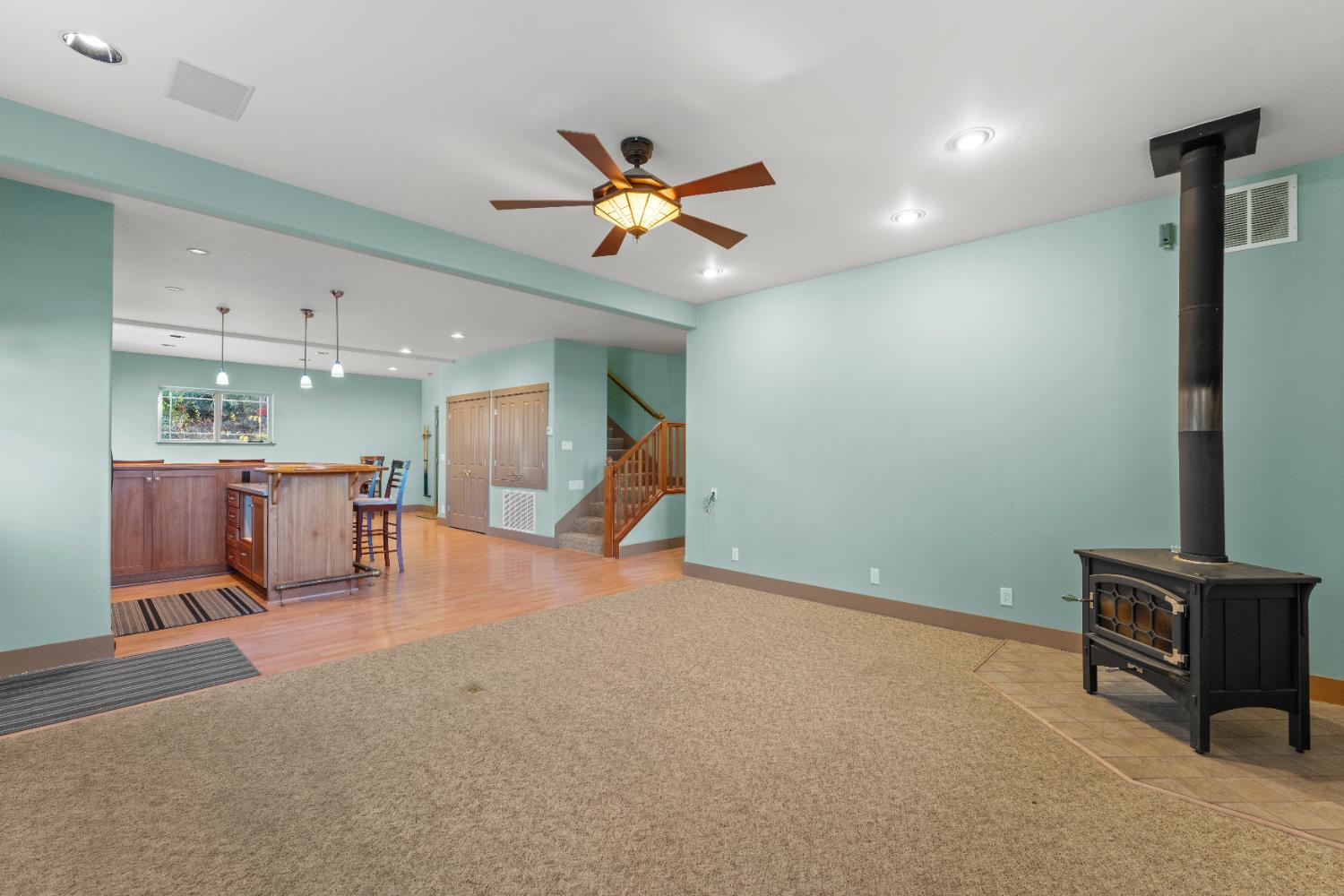 17833 Country Circle