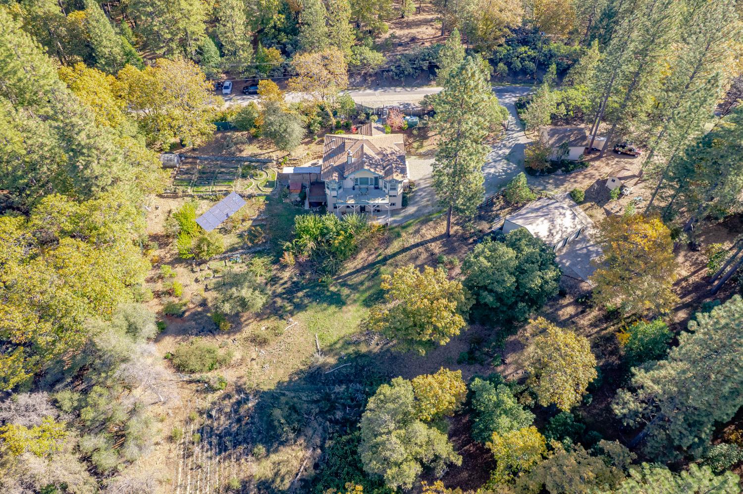 17833 Country Circle