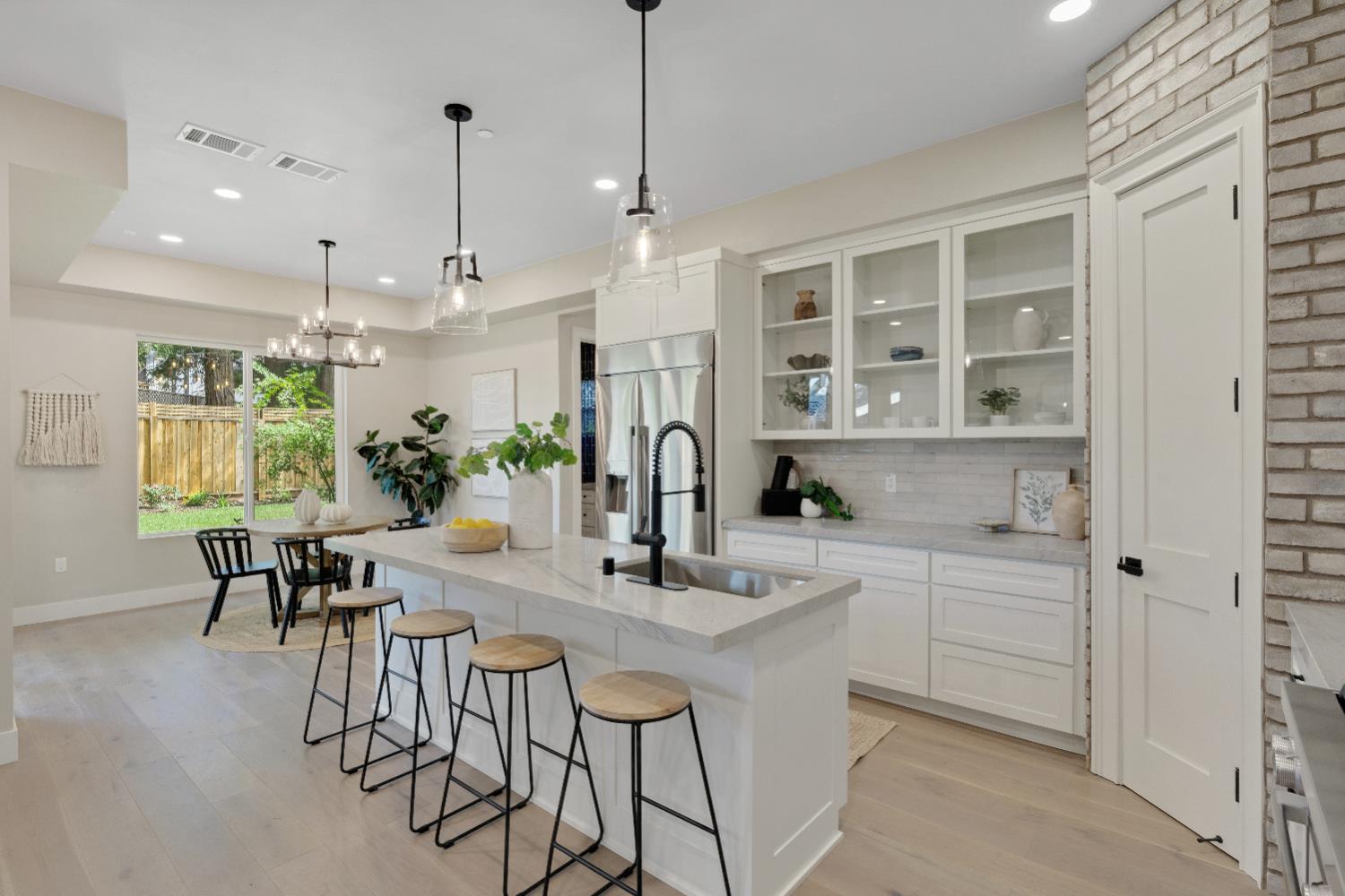 104 Southlite Circle