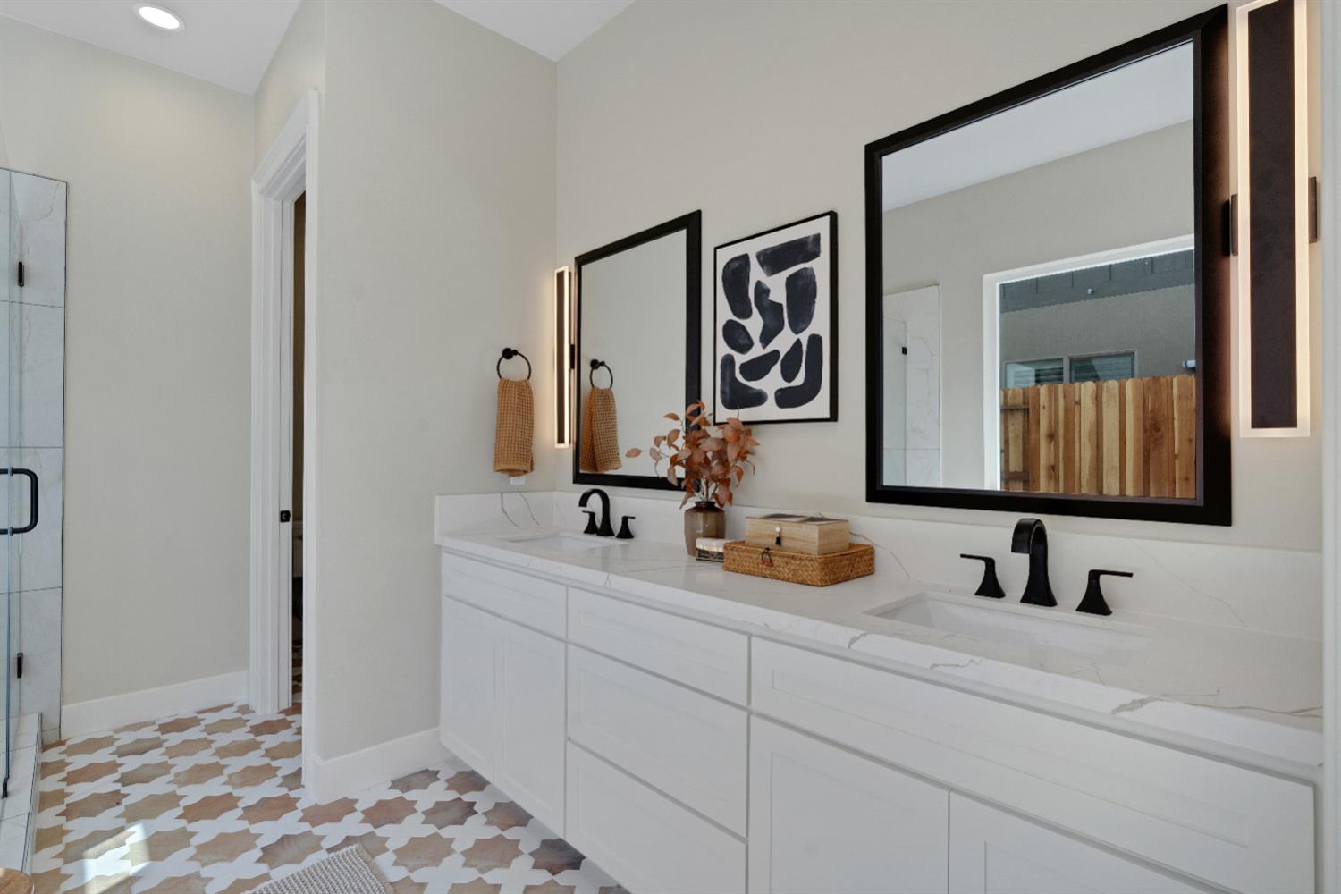 104 Southlite Circle