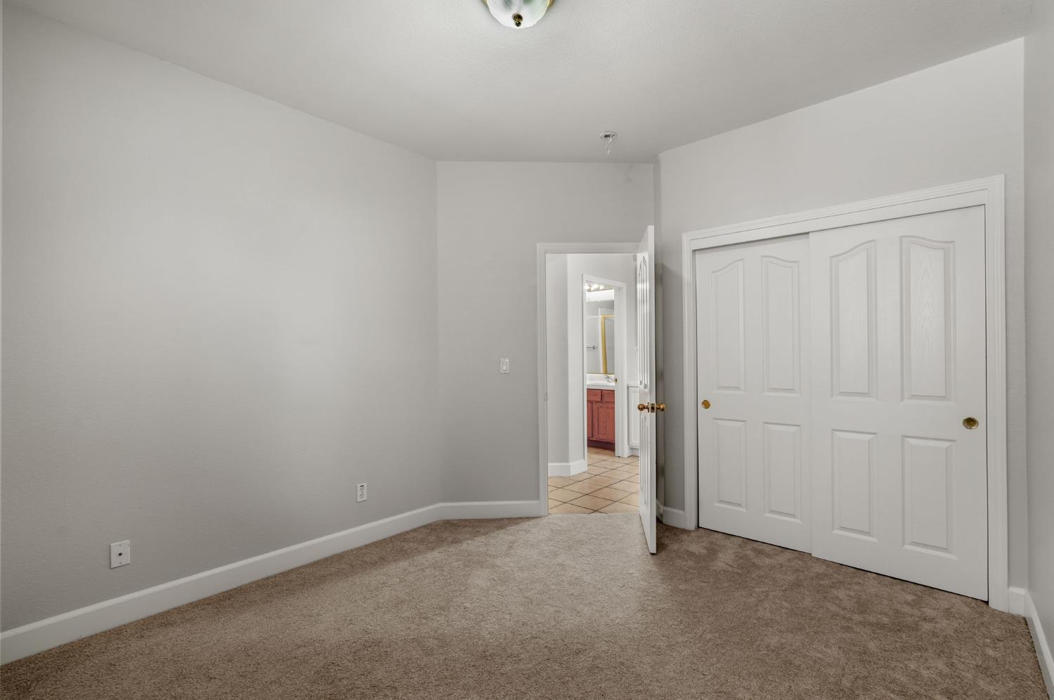 6408 Ivy Glen Way