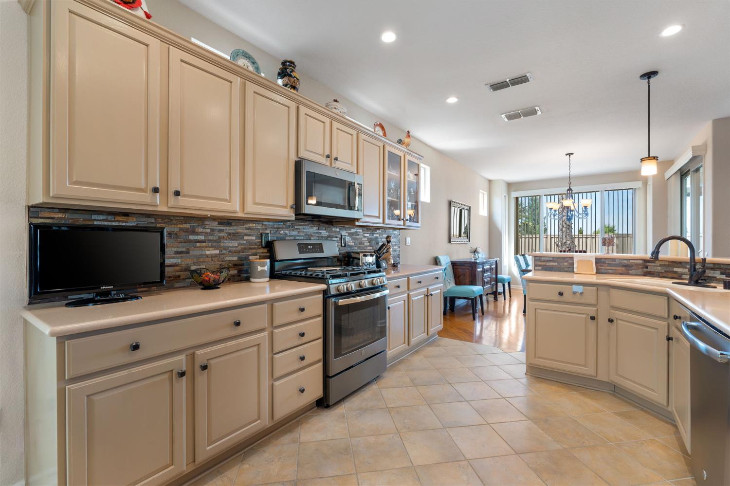 2060 Laurelhurst Lane