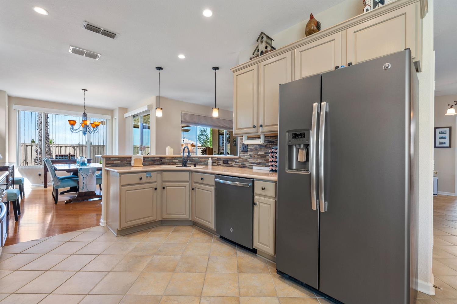 2060 Laurelhurst Lane