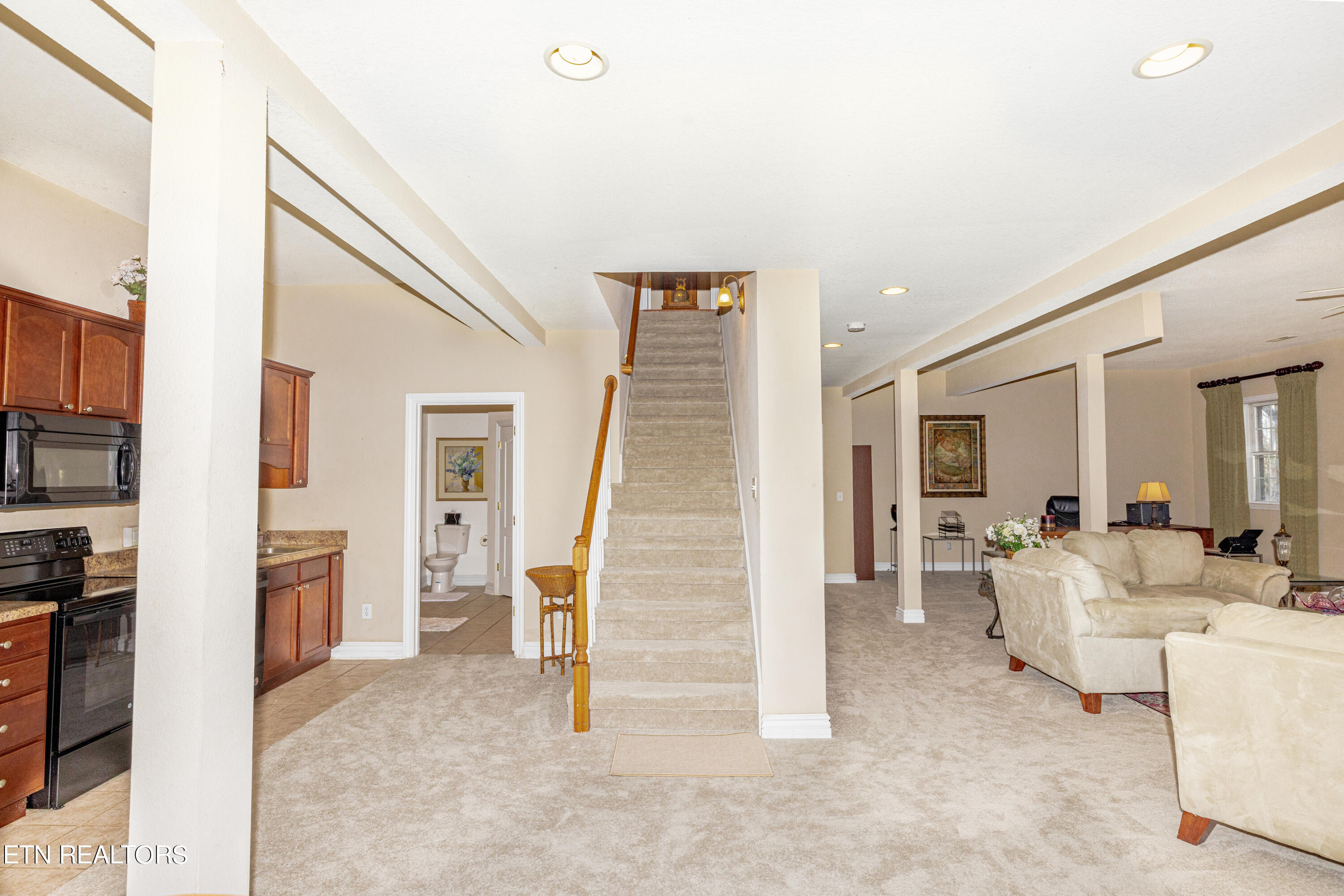 255 Wedgewood Drive