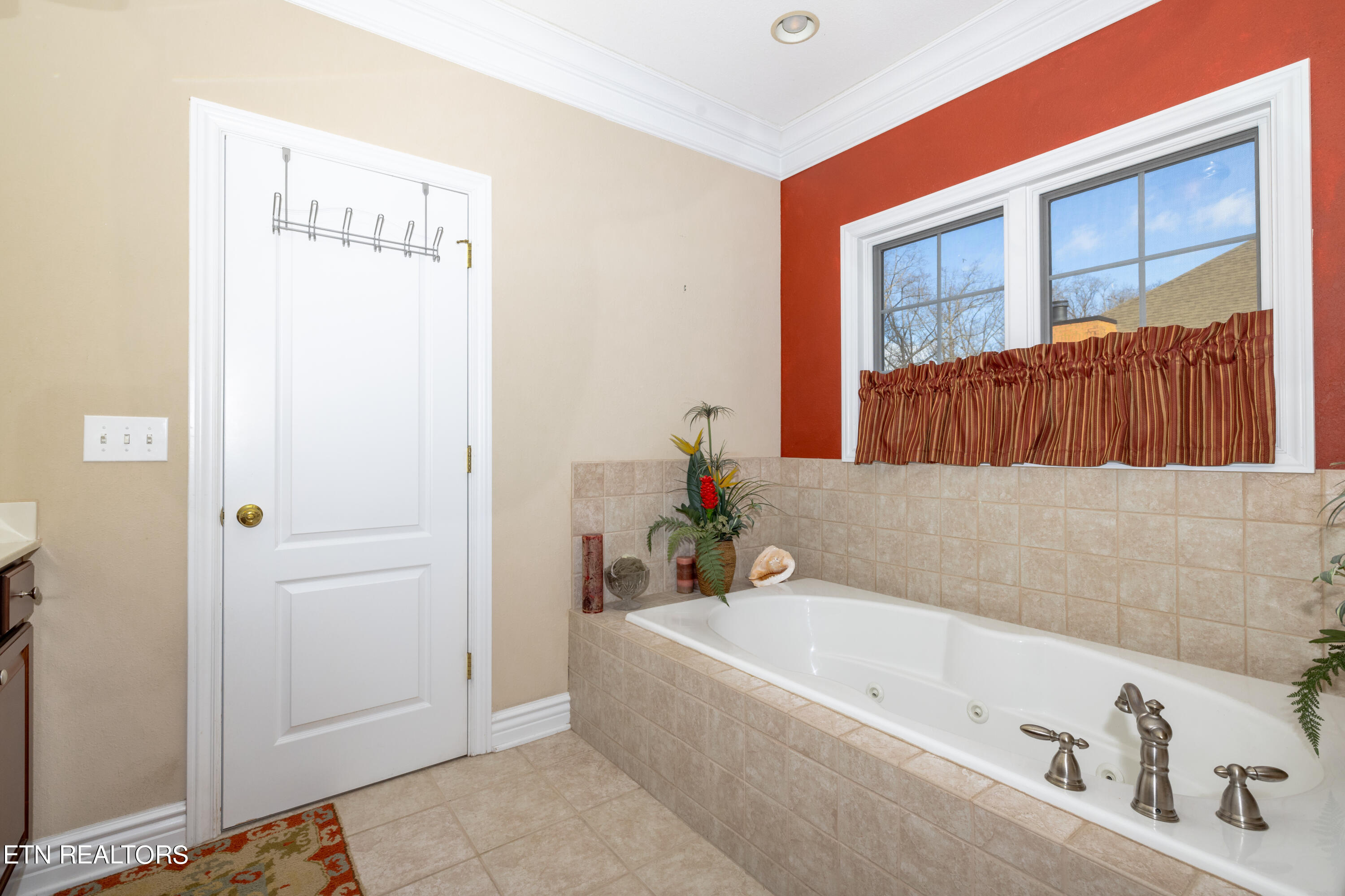 255 Wedgewood Drive