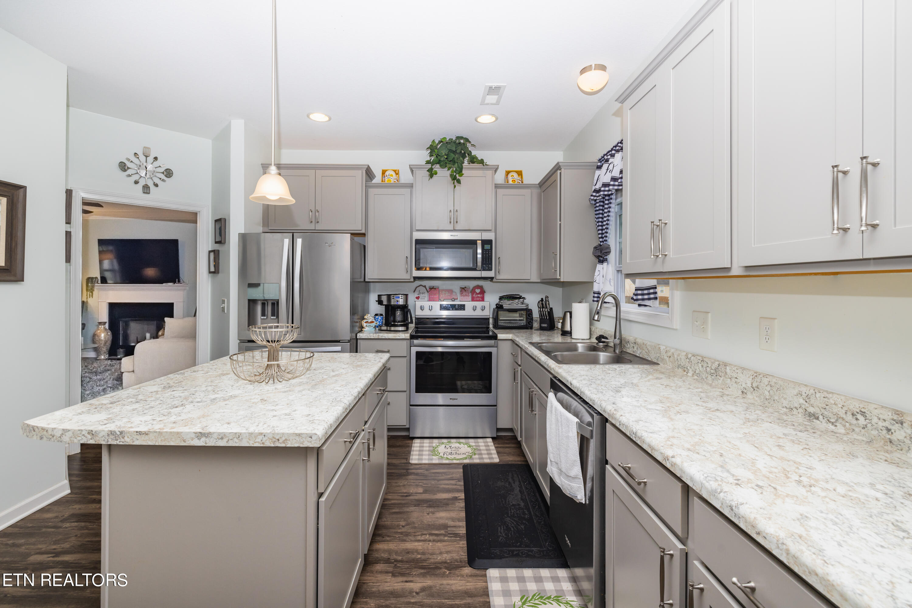 2323 Clover Vine Rd