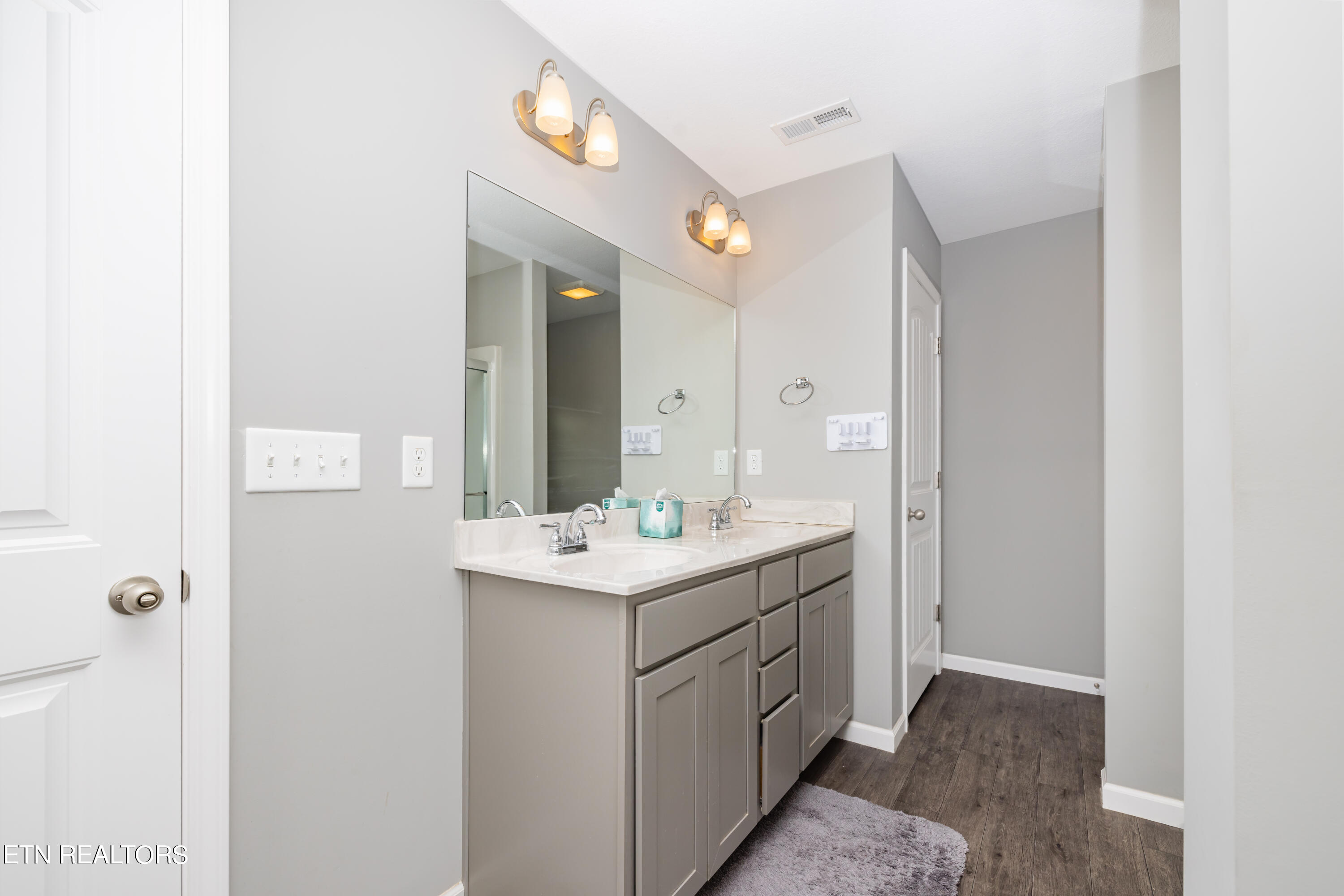 2323 Clover Vine Rd