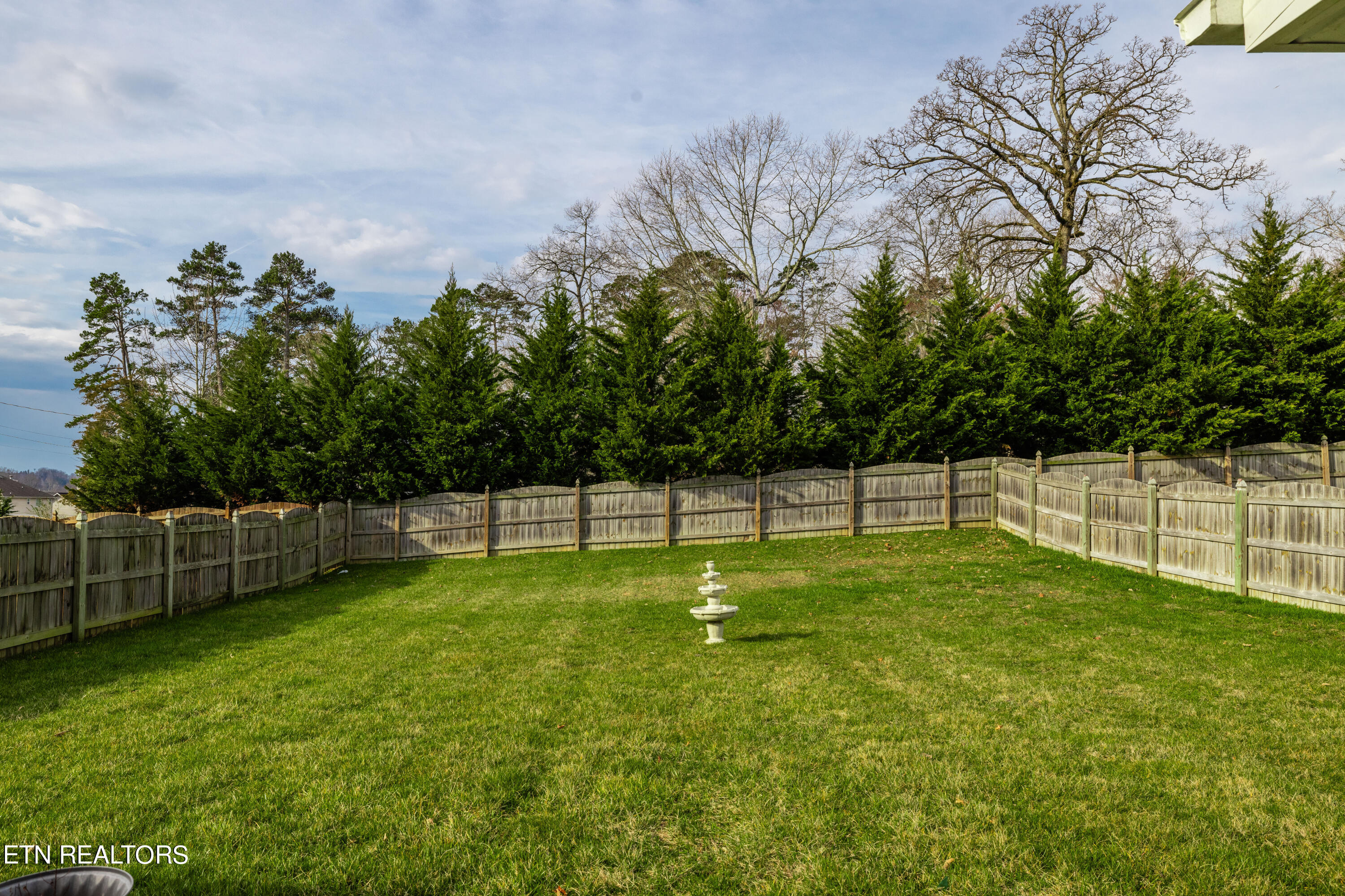 2323 Clover Vine Rd
