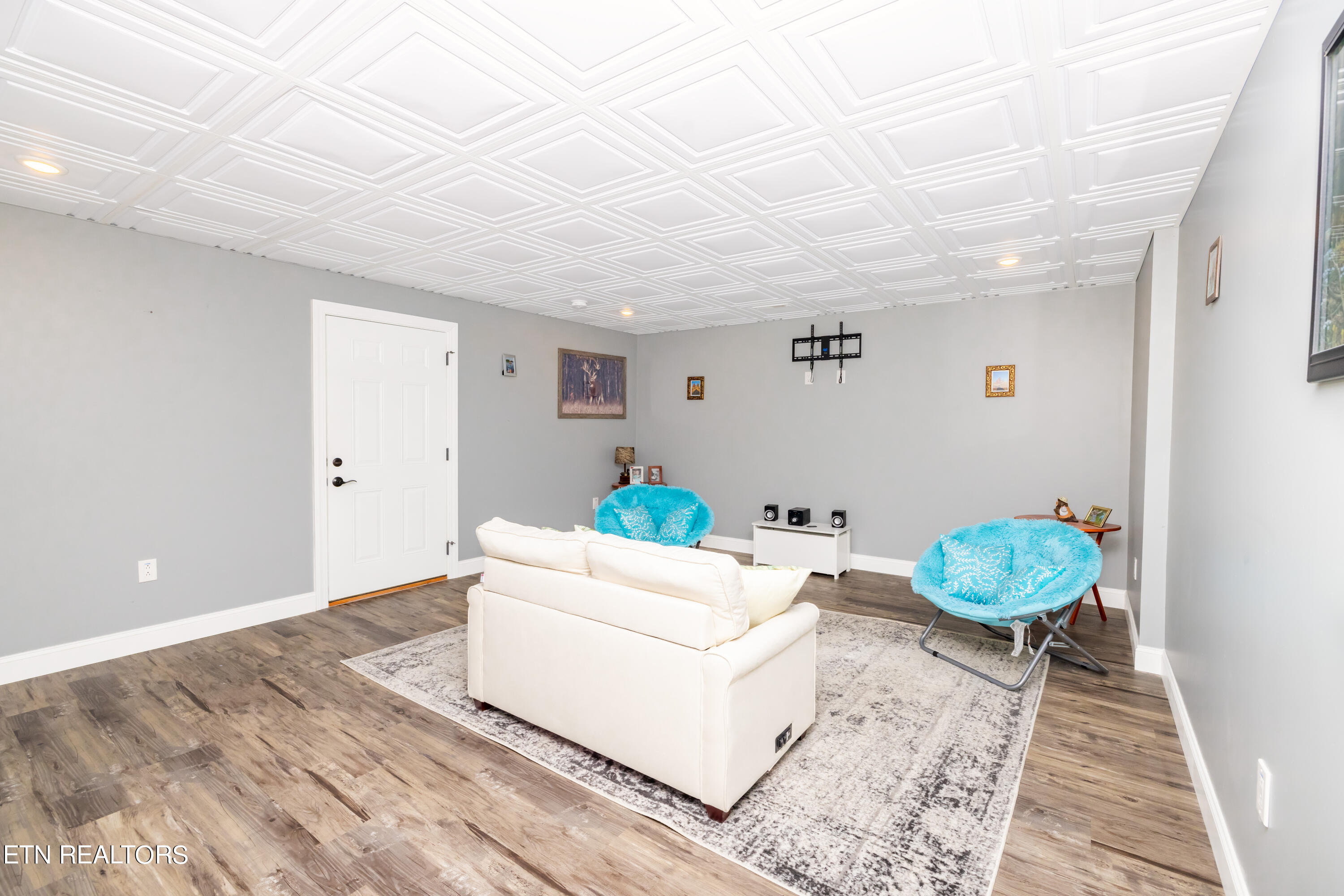 282 Bush Rd