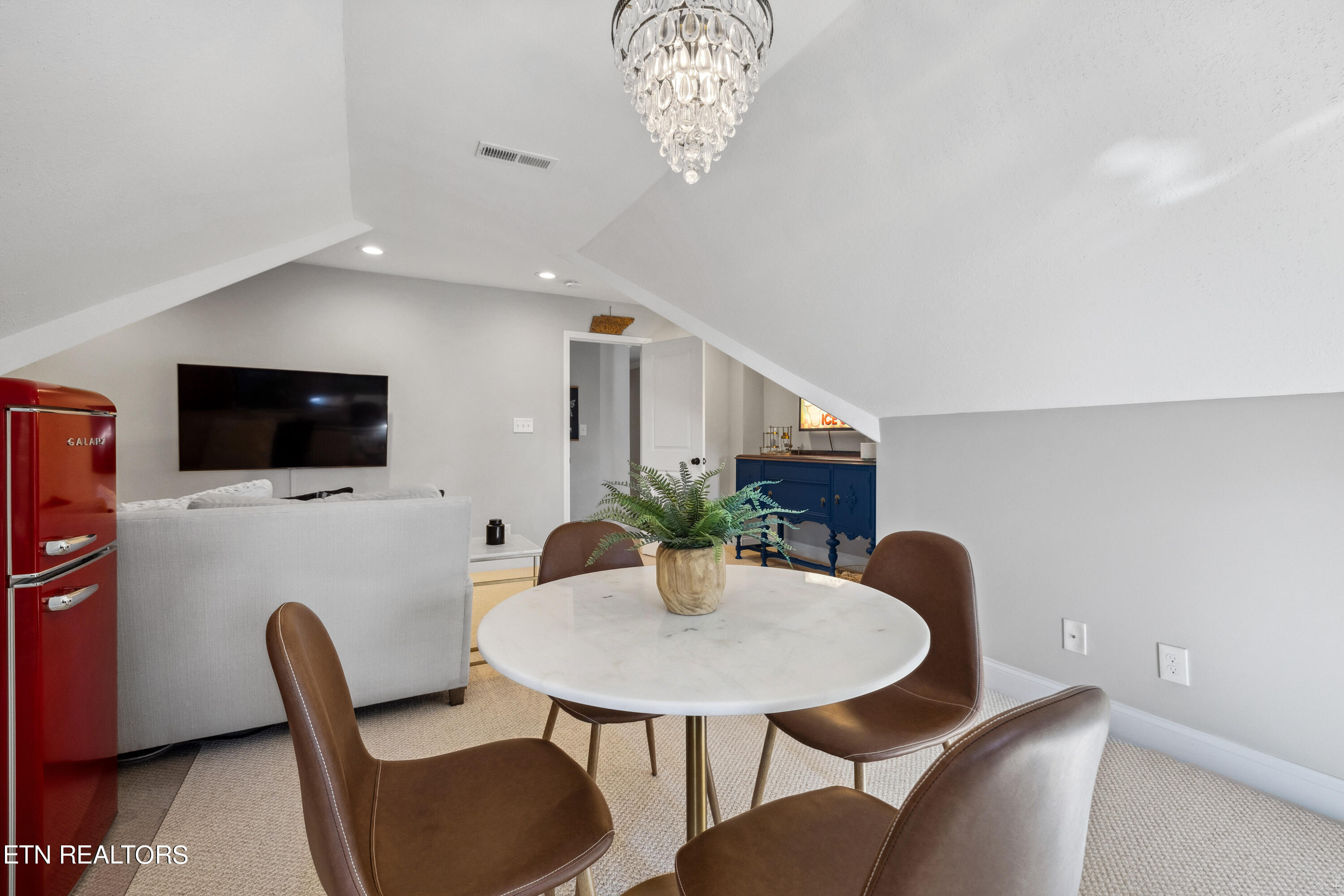 5221 Mccampbell Hill Lane