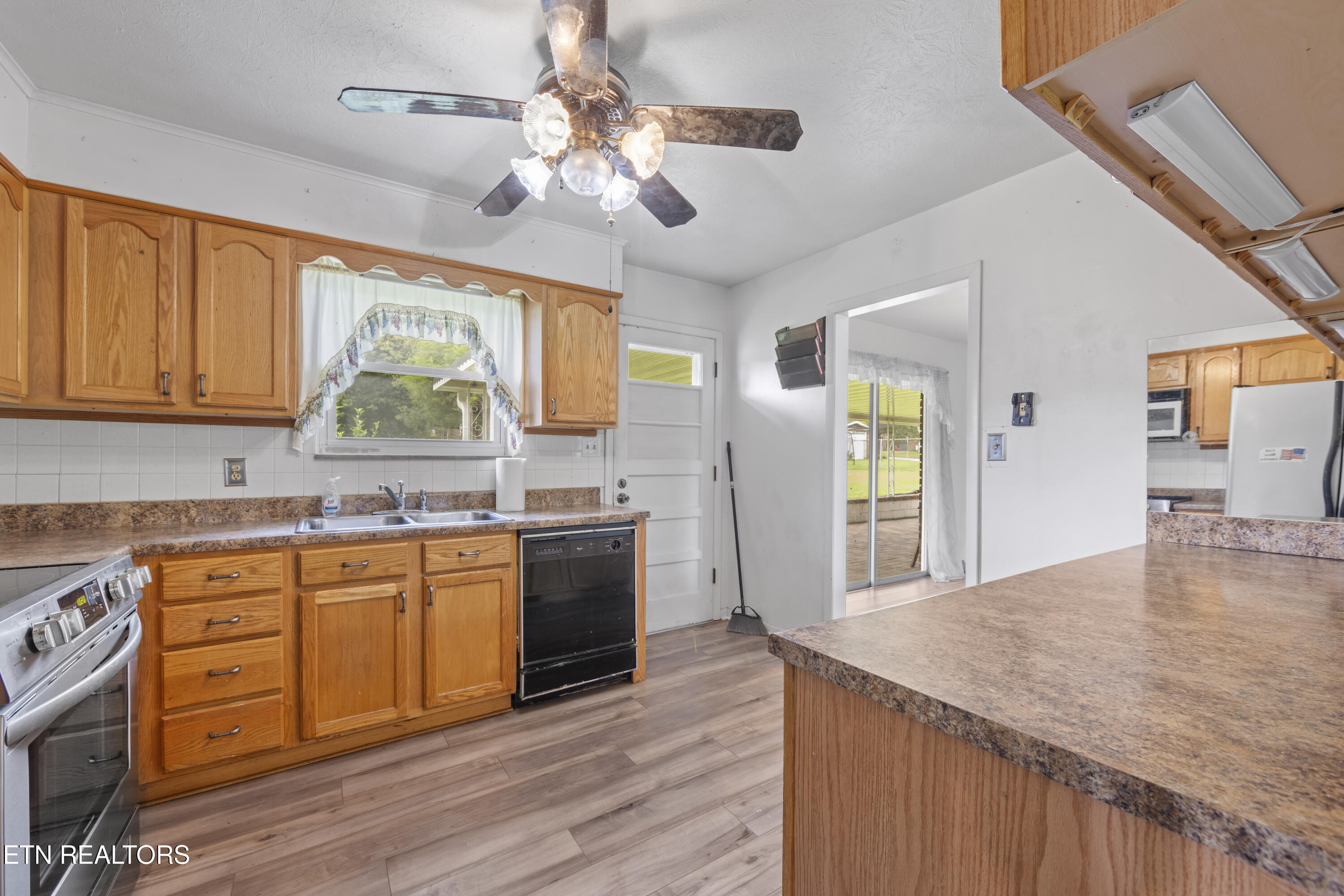 7338 Palmleaf Rd