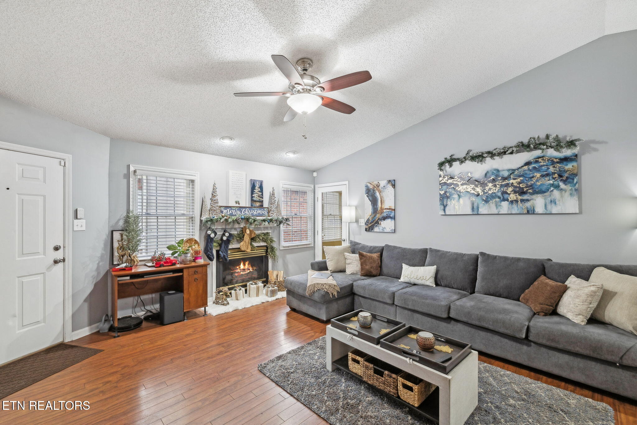8414 Woodbend Tr