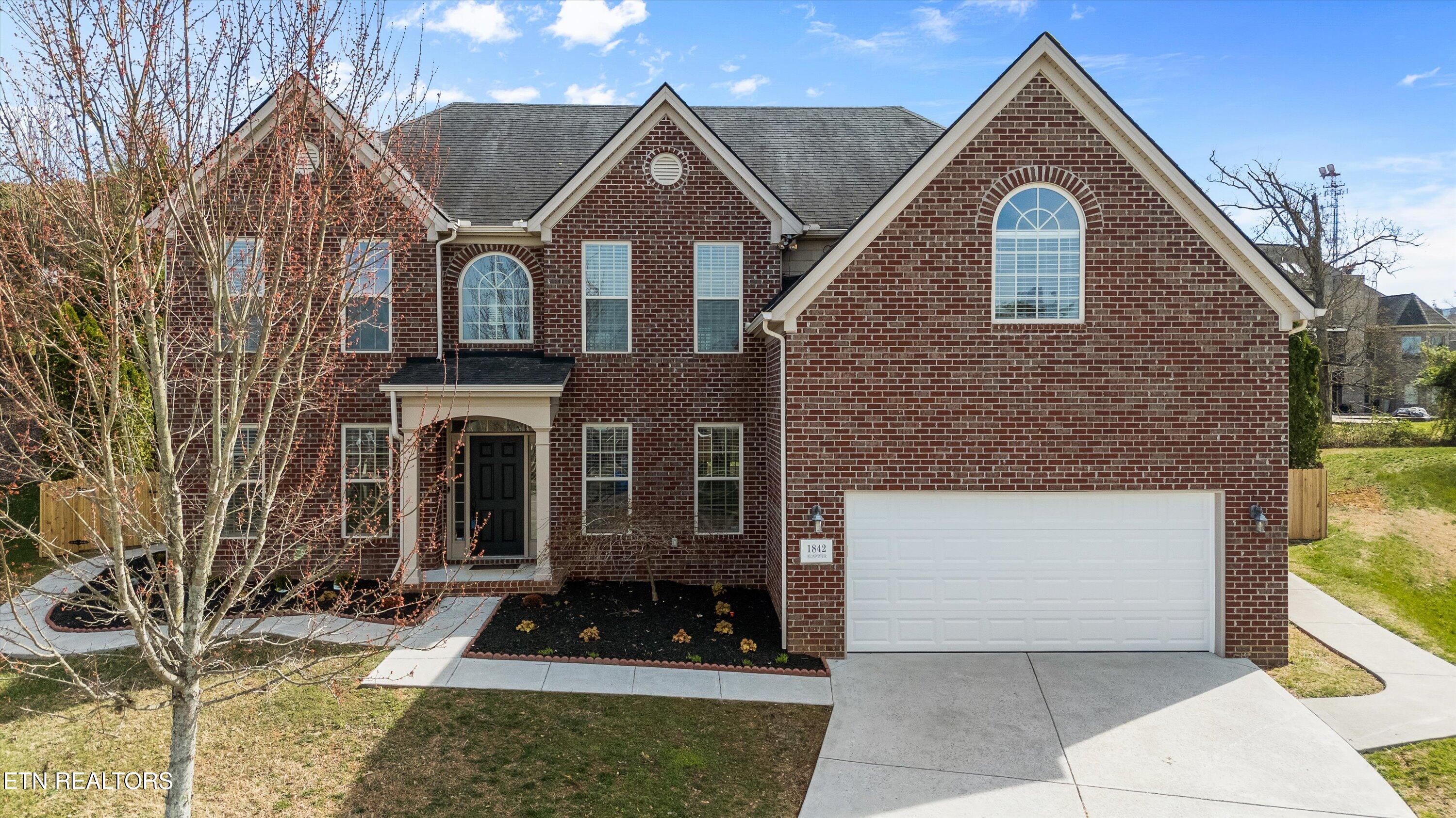 1842 Falcon Pointe Drive