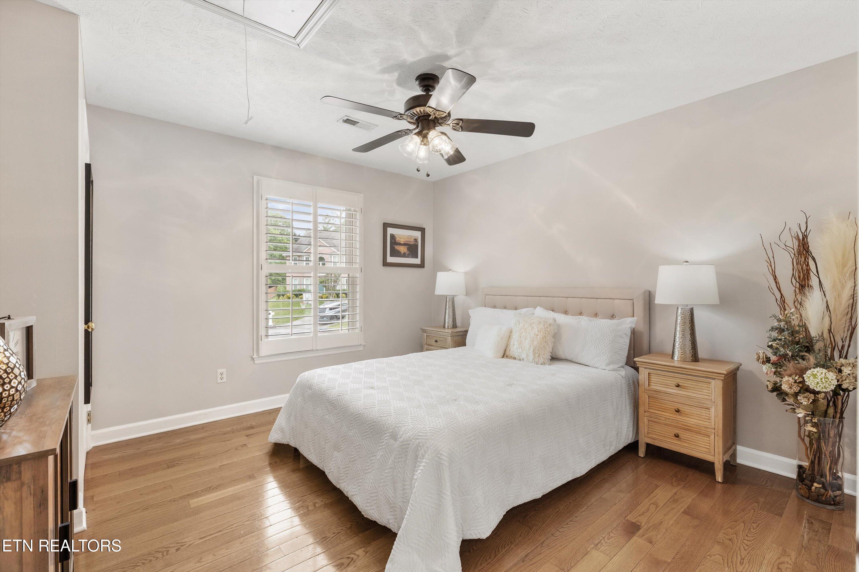 1216 Hollow Ridge Lane