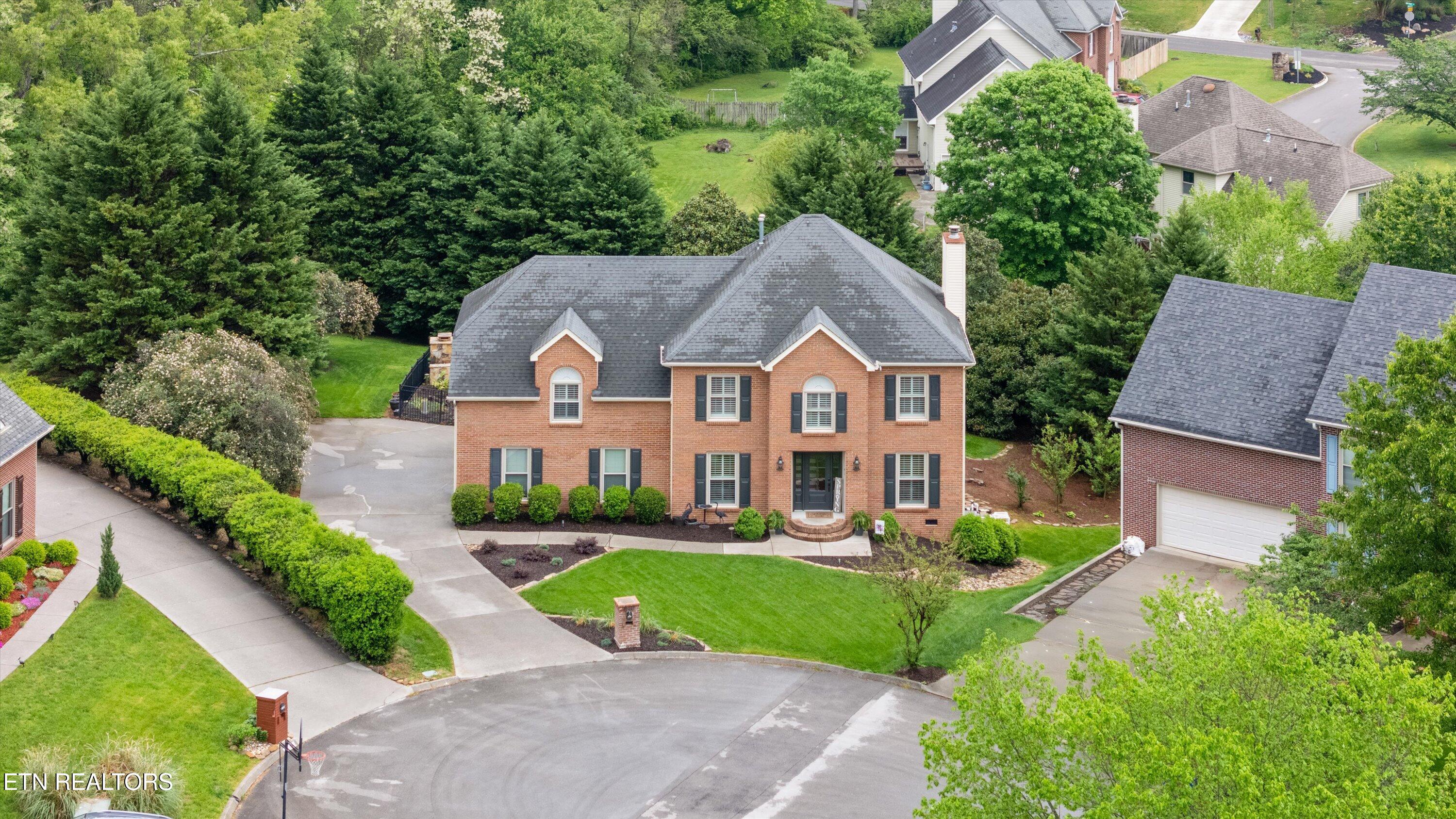 1216 Hollow Ridge Lane