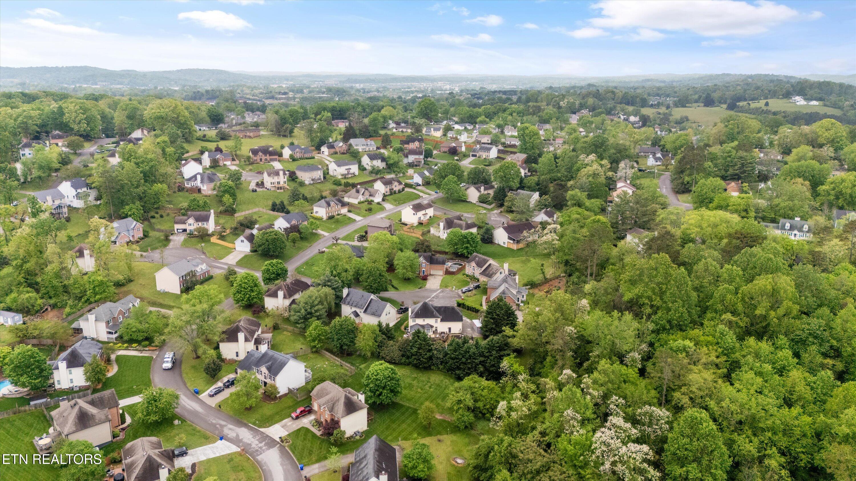 1216 Hollow Ridge Lane
