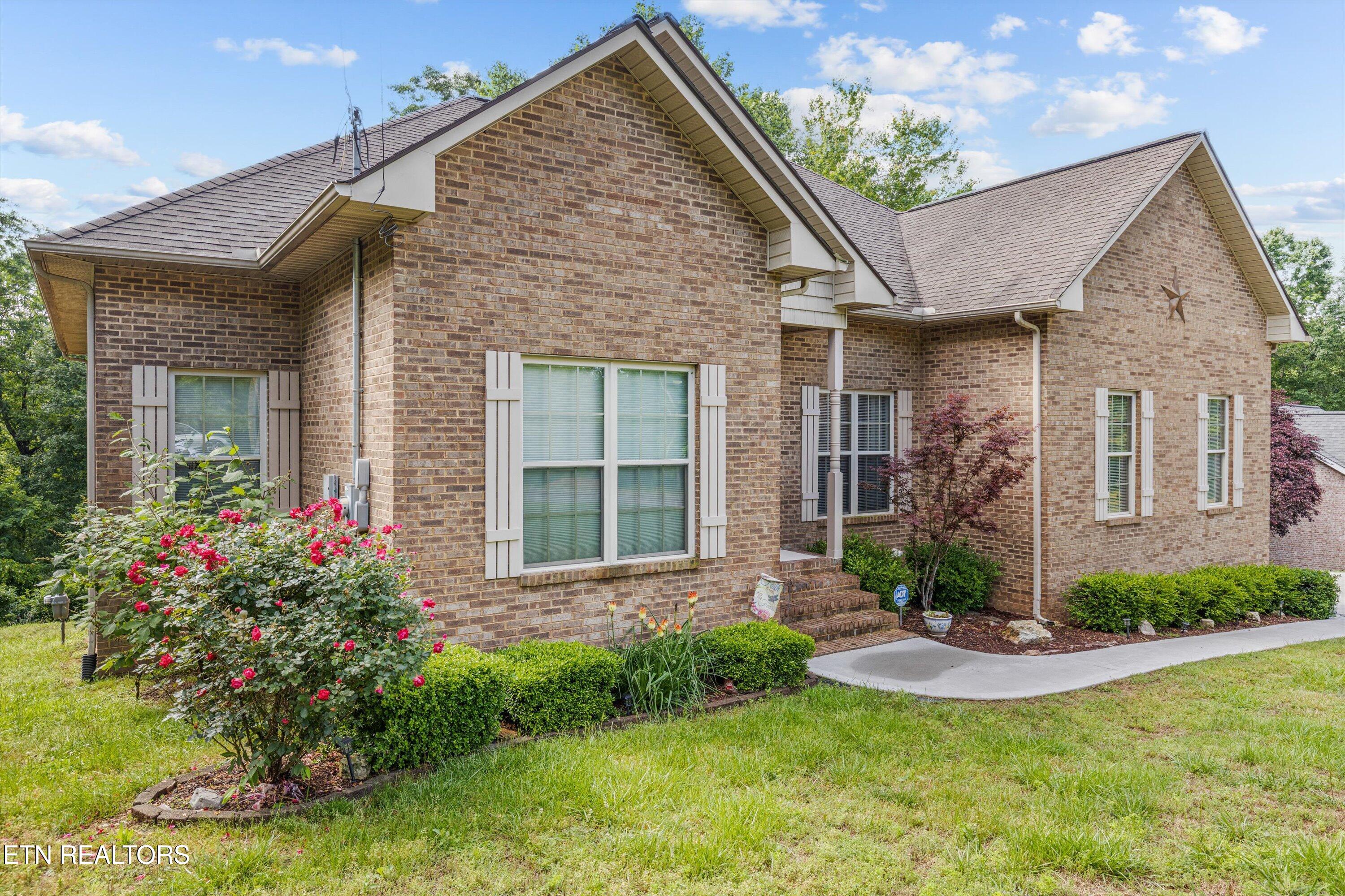211 Timberland Trail Lane